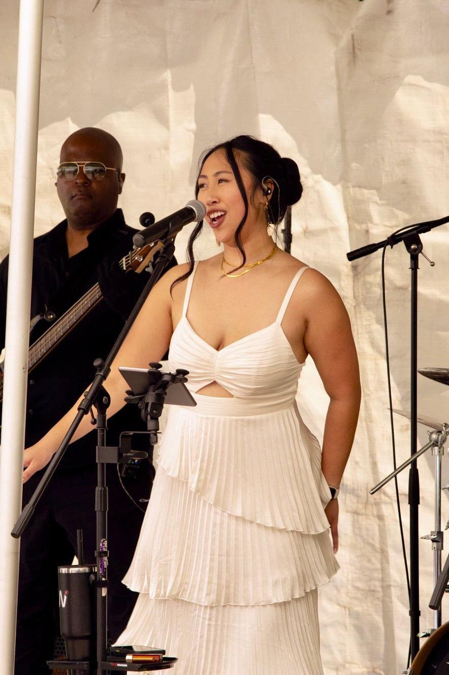 Giselle cut from A&F was a hit at my show this past month! 🤍🌟 This style sells out quick!

#LTKSaleAlert #LTKFindsUnder50 #LTKStyleTip