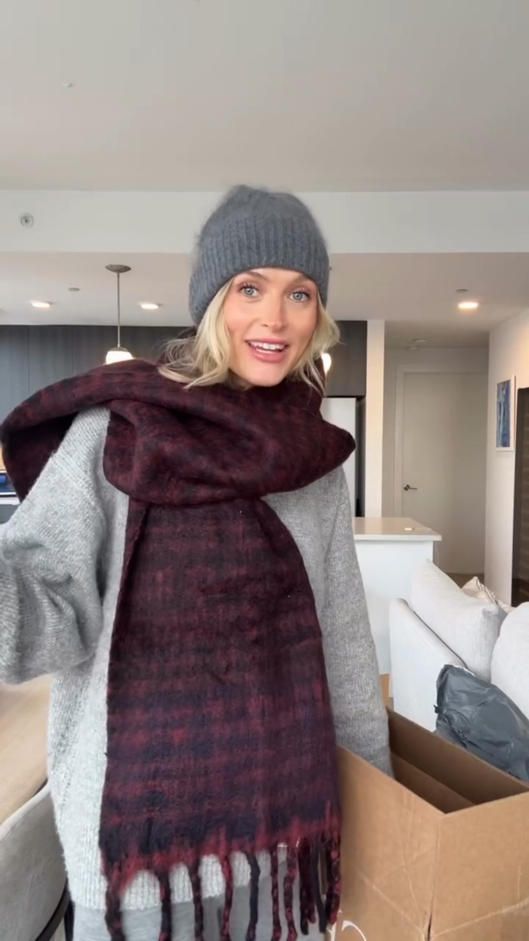 Unboxing of some cozy accessories for the holidays 🩶

#LTKgrwm #LTKHoliday #LTKootd