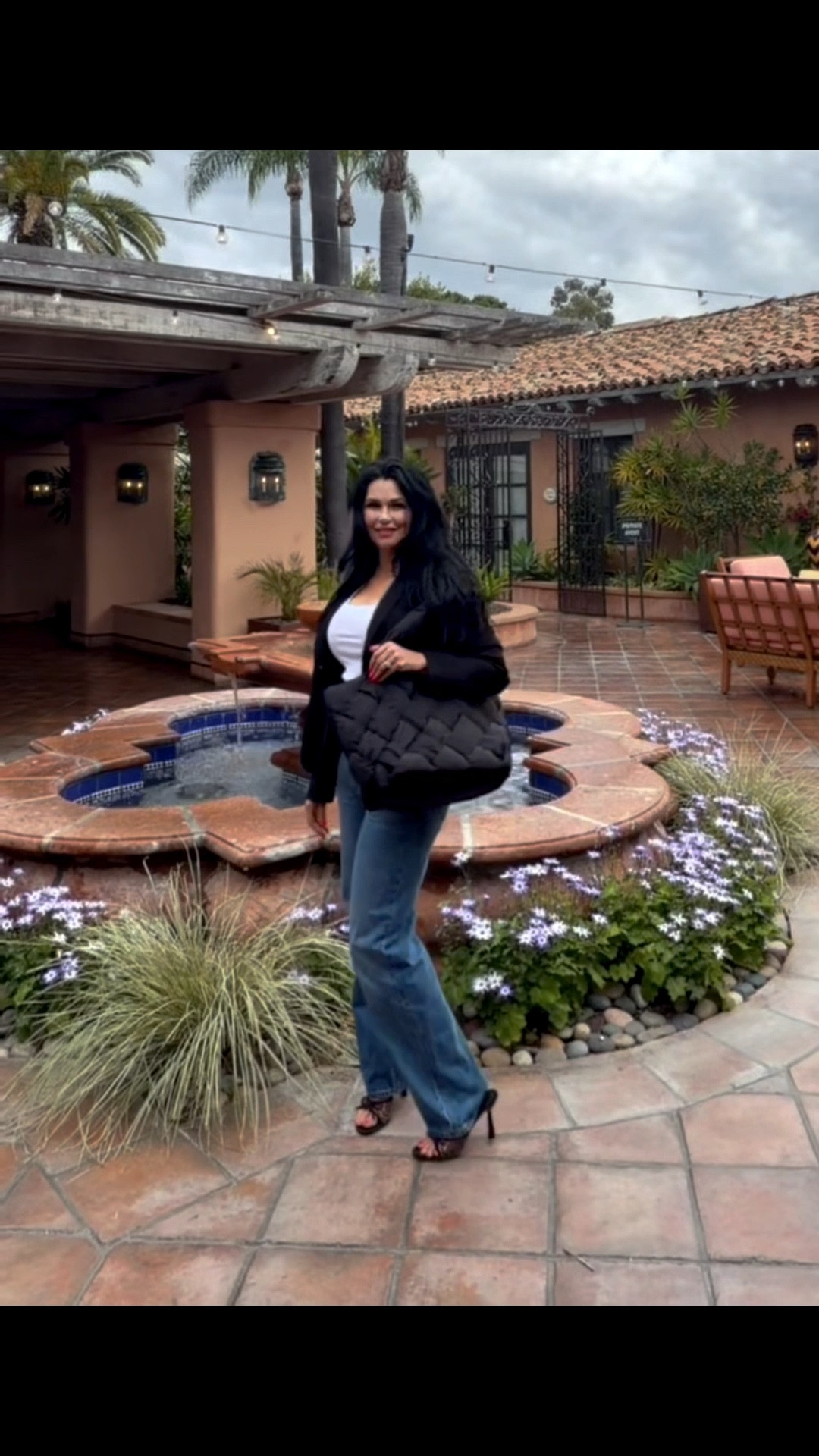Casually Chic With A Touch Of Class Outfit! ♥️

A classic outfit equals my "go to" jeans, @Aritzia a white top, a black tote bag, leopard print black heels, and a black blazer.

#marneystidbits
#widelegjeans #denimjeans #shoes #bag

#LTKspring #LTKootd #LTKSaleAlert
