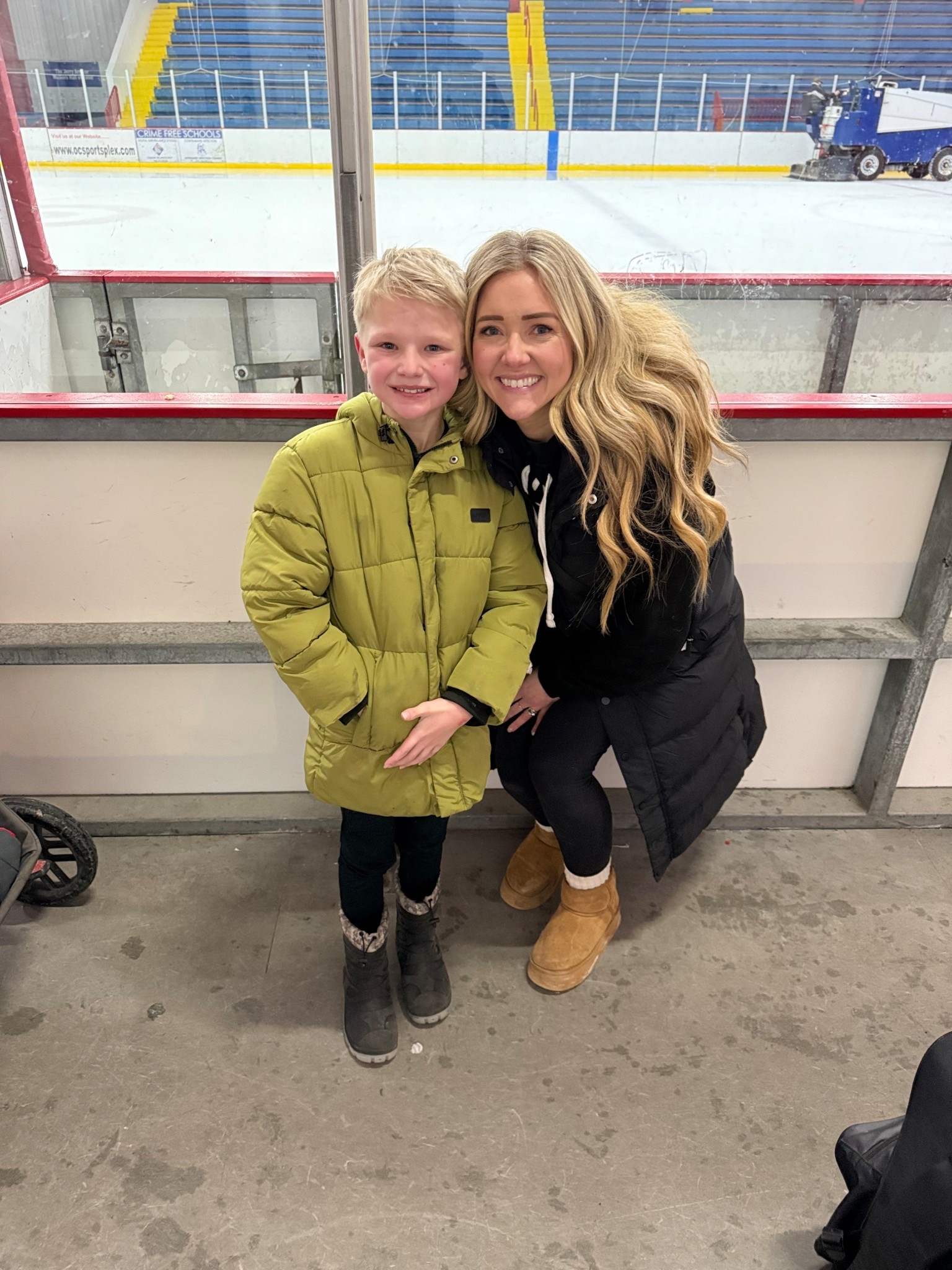 Long black vest and boots! My go-to hockey game attire all season!

#LTKU #LTKmomlife #LTKActive