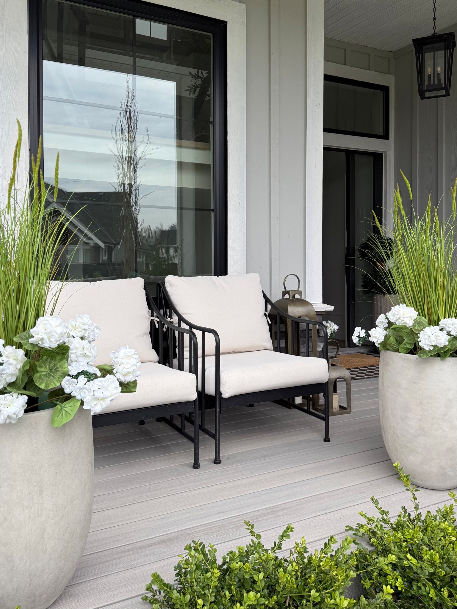 Aubrey 3 piece (Walmart) set.. three years with these chairs and I still love them! Porch sittin and sippin😊