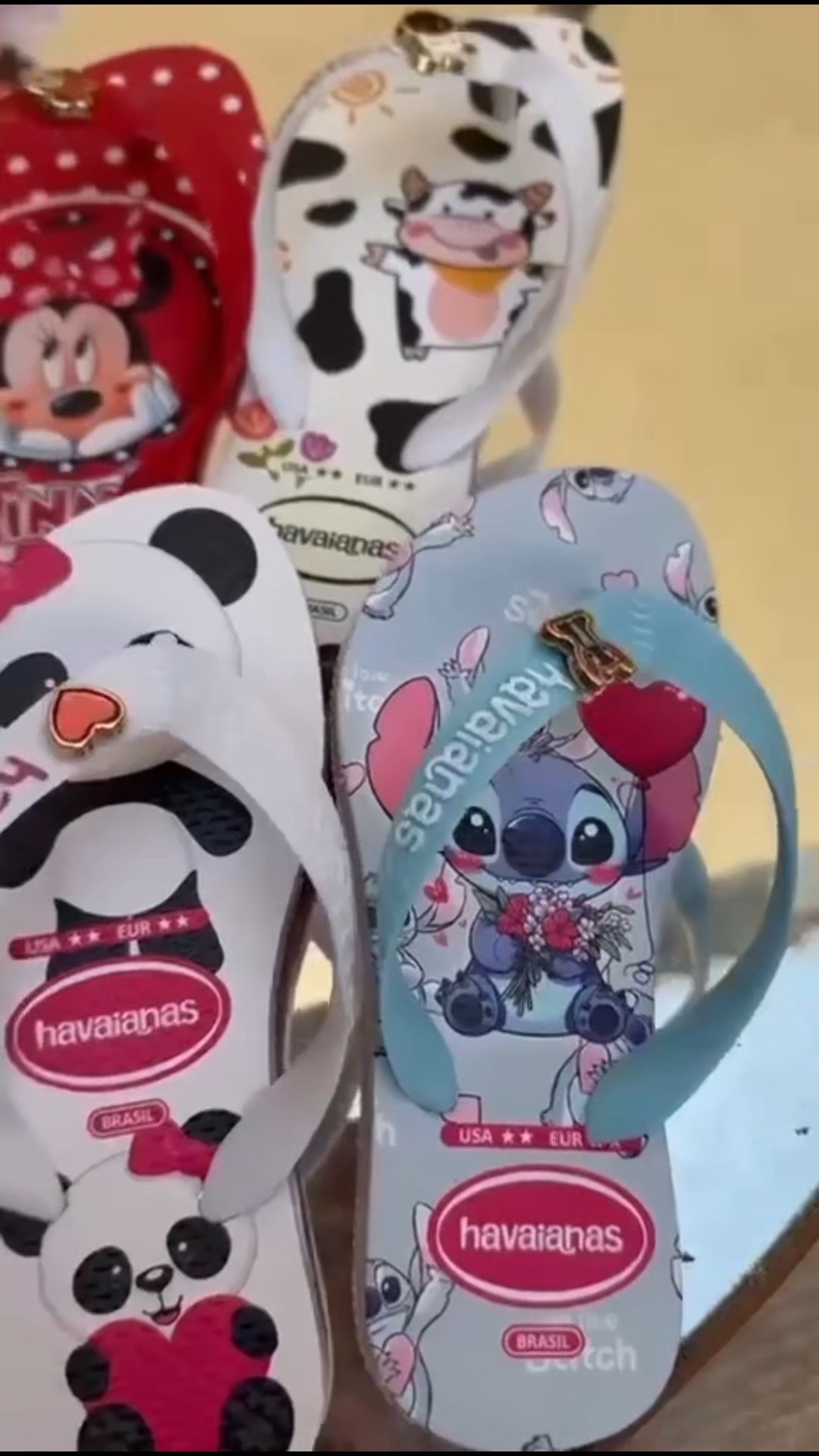 Os pés da sua baby ainda mais fofos com esses modelos de havaianas 😍

#LTKbrasil #LTKcriancas #LTKbaby