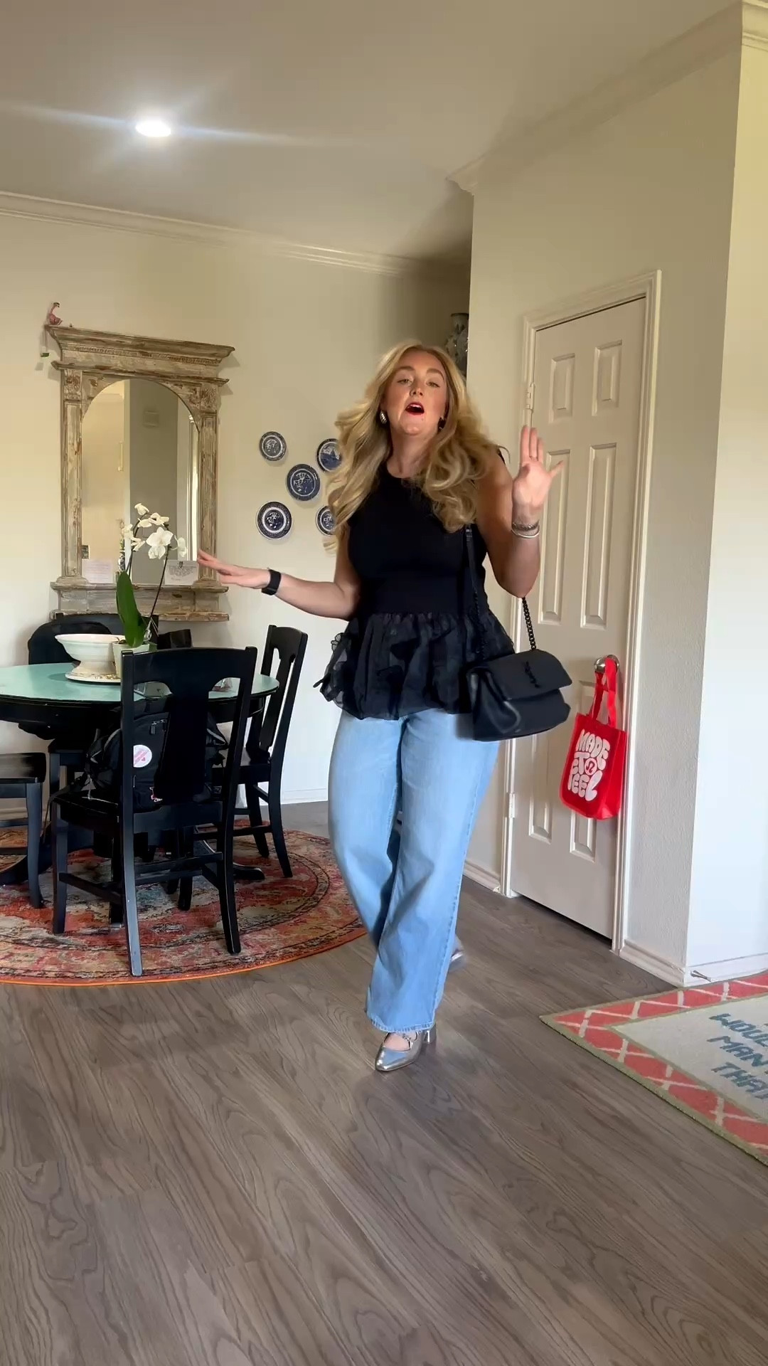 SXSW 

#LTKootd #LTKgrwm #LTKmorningroutine