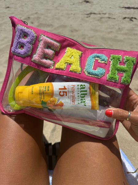 The best $10 beach pouch! 

#LTKSwim #LTKStyleTip #LTKFindsUnder100