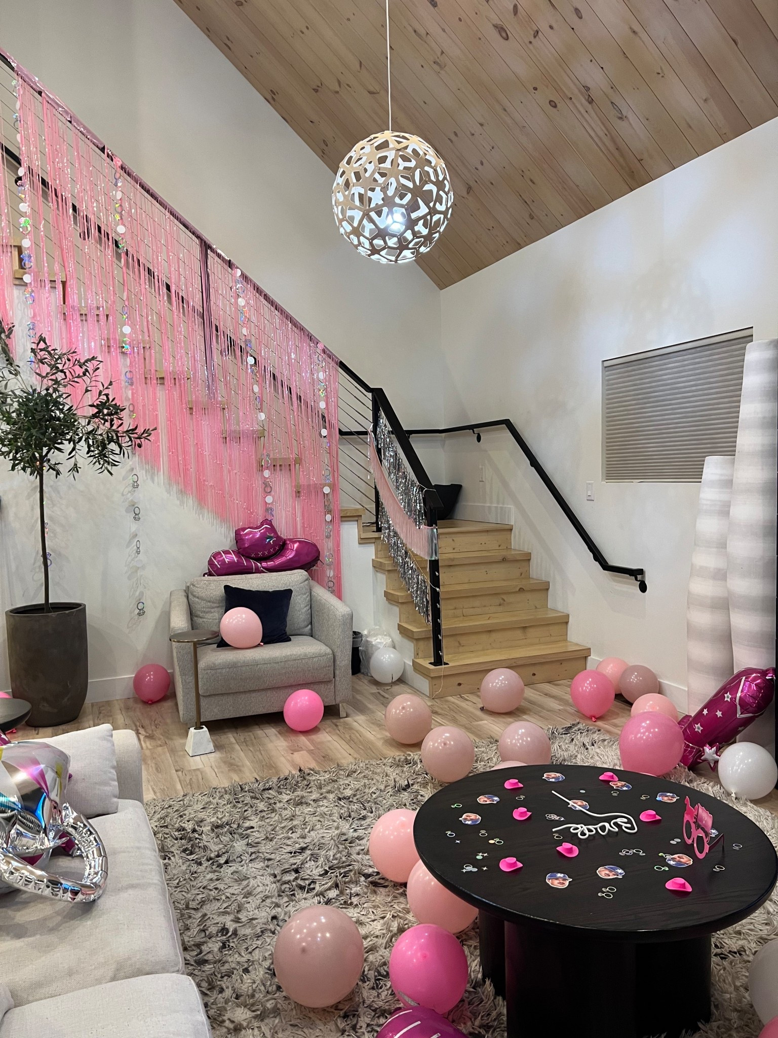 bachelorette decor🩷
My mom, sister, and sister in law did so good🥹🥹🥹

#LTKWedding #LTKParties #LTKStyleTip