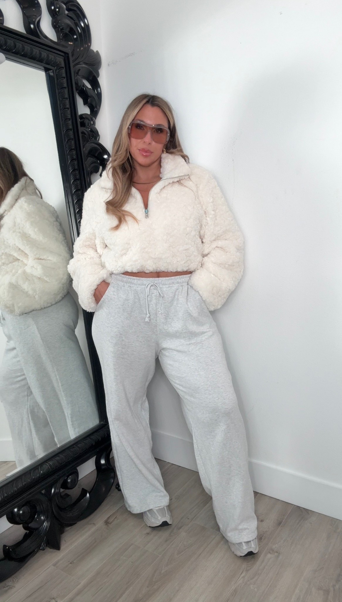 Winter midsize OOTD

Naked Wardrobe Cream zip up XL (size up if in between) 

Abercrombie wide leg sweatpants size XL L

Desi sunnies ( linked two retailers) 

nike (size up a half of size) 




#LTKootd #LTKMidsize #LTKFindsUnder100 #LTKootd #LTKMidsize

#LTKMidsize #LTKootd #LTKTall