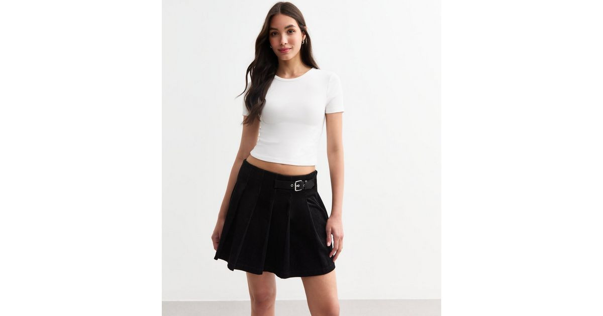 Black Corduroy Belted Pleated Mini Skirt | New Look | New Look (UK)