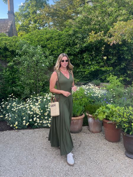 The perfect summer dress 🌿

ASOS dress, green dress, khaki dress, dropped waist dress, maxi dress  

#LTKuk #LTKsummer #LTKeurope