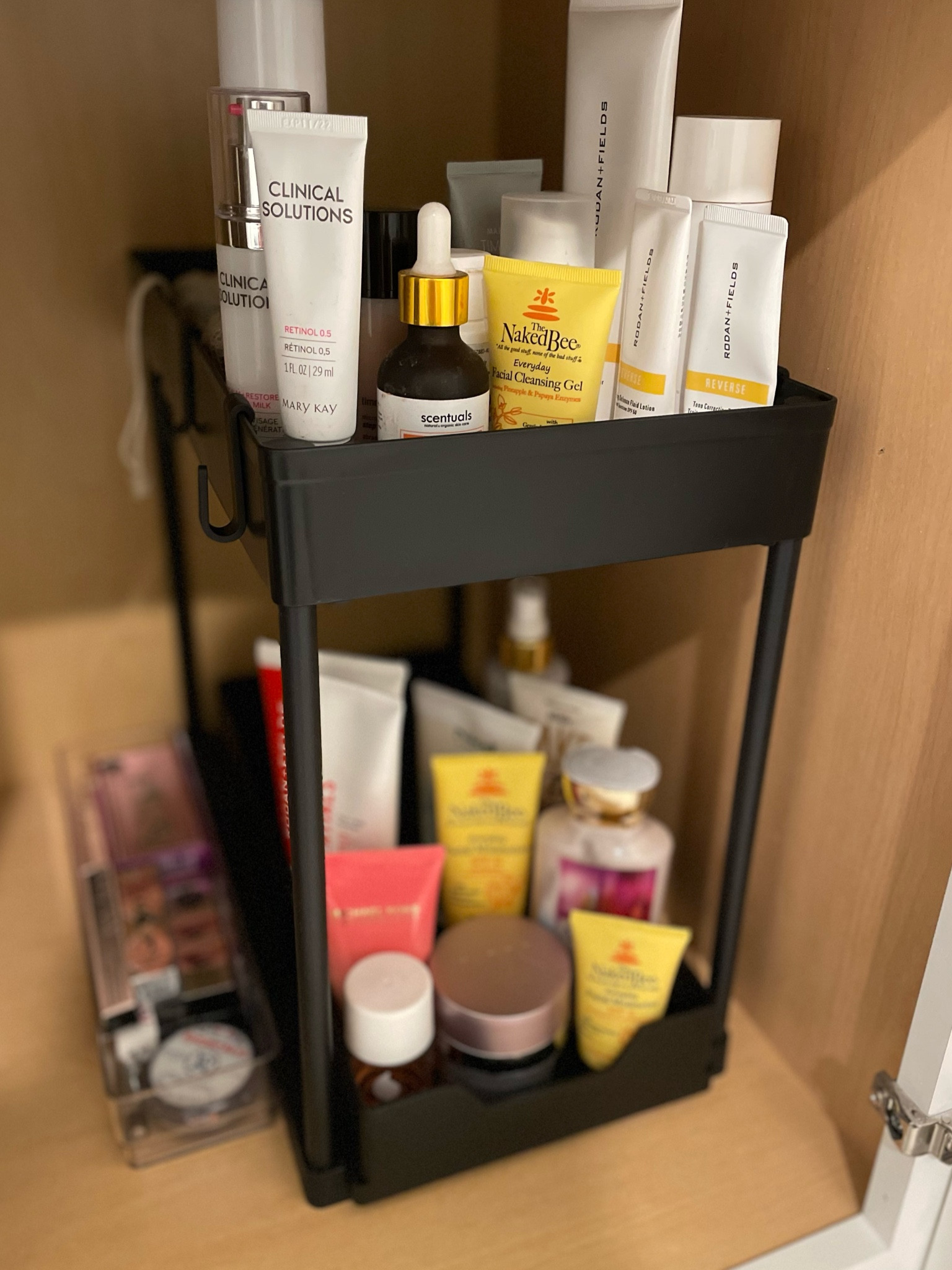 Don’t have enough bathroom drawers! These organization caddies are perfect!! They come in white and black! 

#LTKhome #LTKbeauty