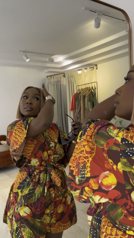 Behind the scenes of my shoot at the Andrea Iyamah store in Lagos!