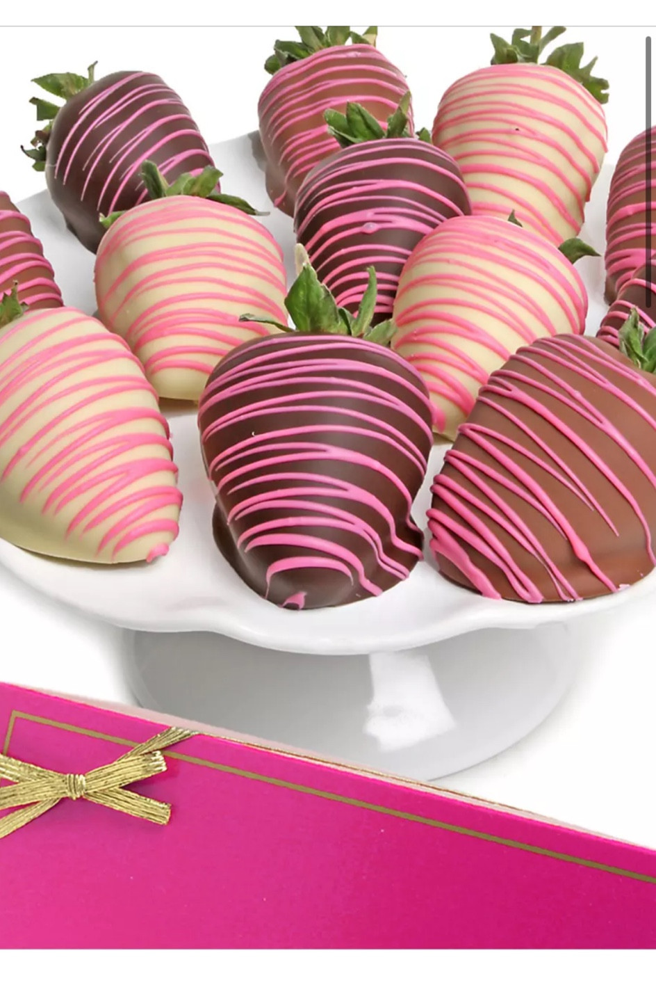 Perfect ripe strawberries 🍓 covered in rich Belgian chocolate 

-comes in elegant gift 💝 box 
-serves 12 
-shelf life is 2 days 

#LTKMostLoved #LTKfindsunder50 #LTKGiftGuide