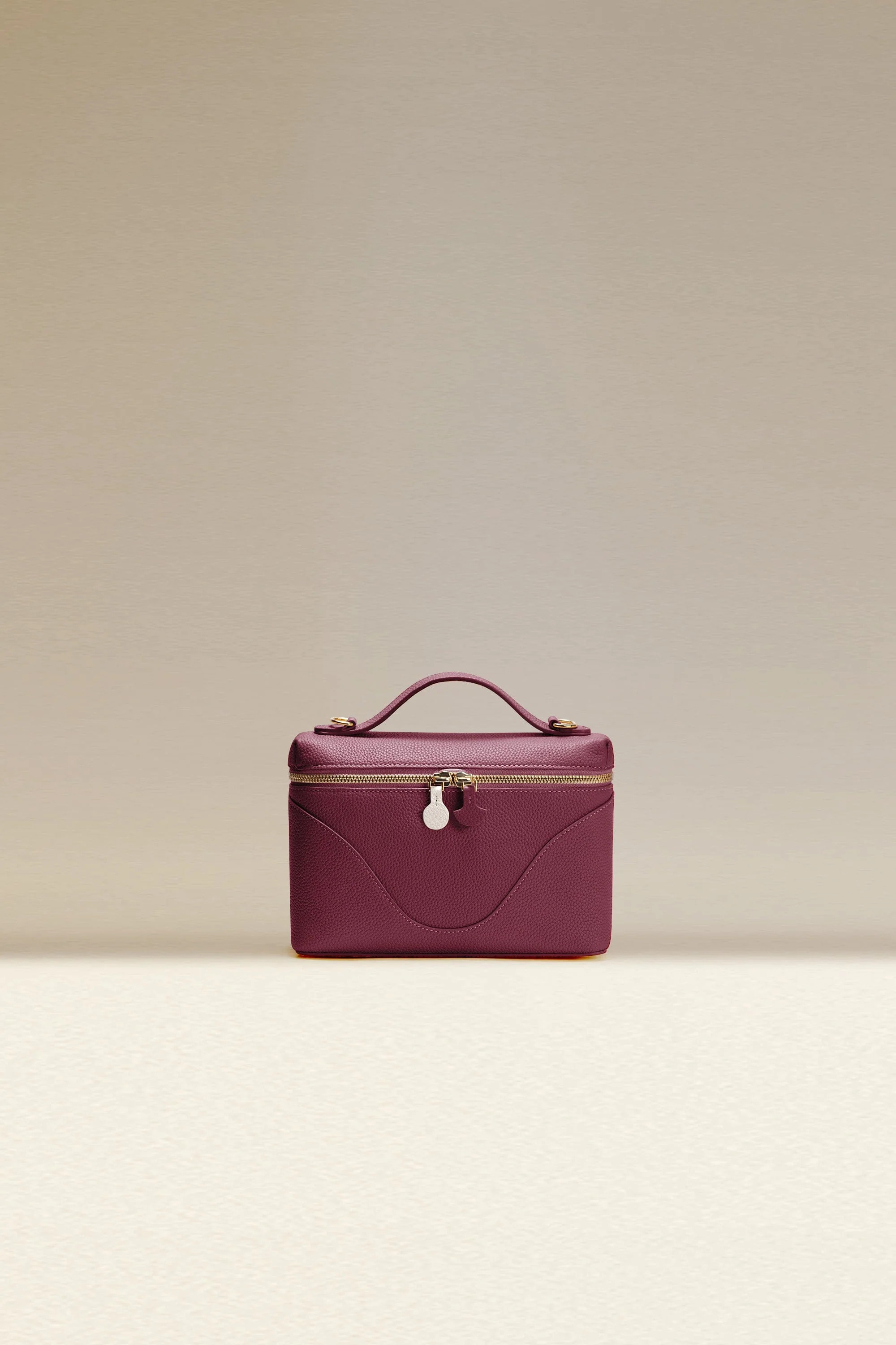 Shop Mini Anchor Bag - OLEADA: Small Leather Work Shoulder Bag | OLEADA