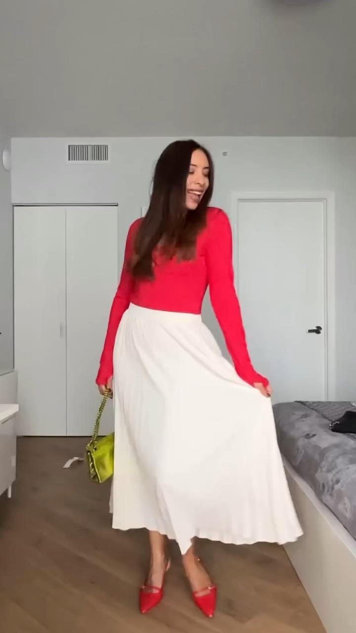 ✨ ¿Cuál costumbre de fin de año tienen en tu país ?

te cuento 7 costumbres locas que tenemos los venezolanos para recibir el año! Mientras elijo que ponerme el 31. Se aceptan sugerencias!!

¿Cual te gustó?
- - - - - - - - - - 
🛍️ Encontré estas tiendas con estilo minimalista, se llaman:	
•	Ontre•	BIZwear
🔎búscalas en @sheinofficial  @shein_us 

✨ Usa mi código: [Q4Lilibeth] para un 15% extra de descuento 🛒

#outfitinspiration #outfitideas #findeaño 
#sheinshops #SHEINforAll #saveinstyle #loveshein # ad

#LTKOver40 #LTKHoliday #LTKParties