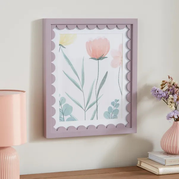 Remi Scalloped Photo Frame | Dunelm