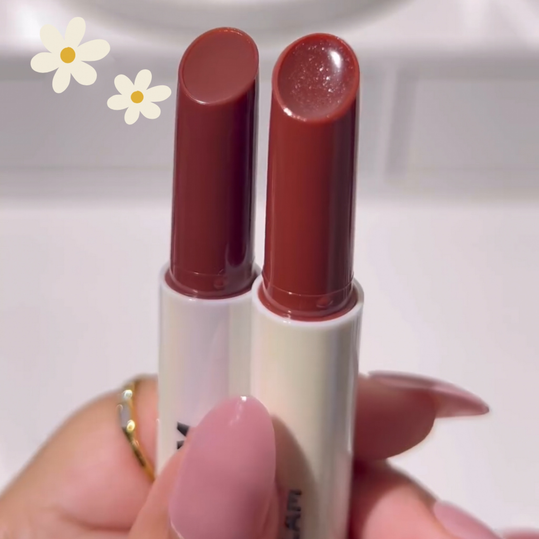 Beautiful Lip Gloss/Lip Blumper /Fall Beauty/LTKCon /LTKBeauty 

#LTKFallSale #LTKBeauty #LTKCon