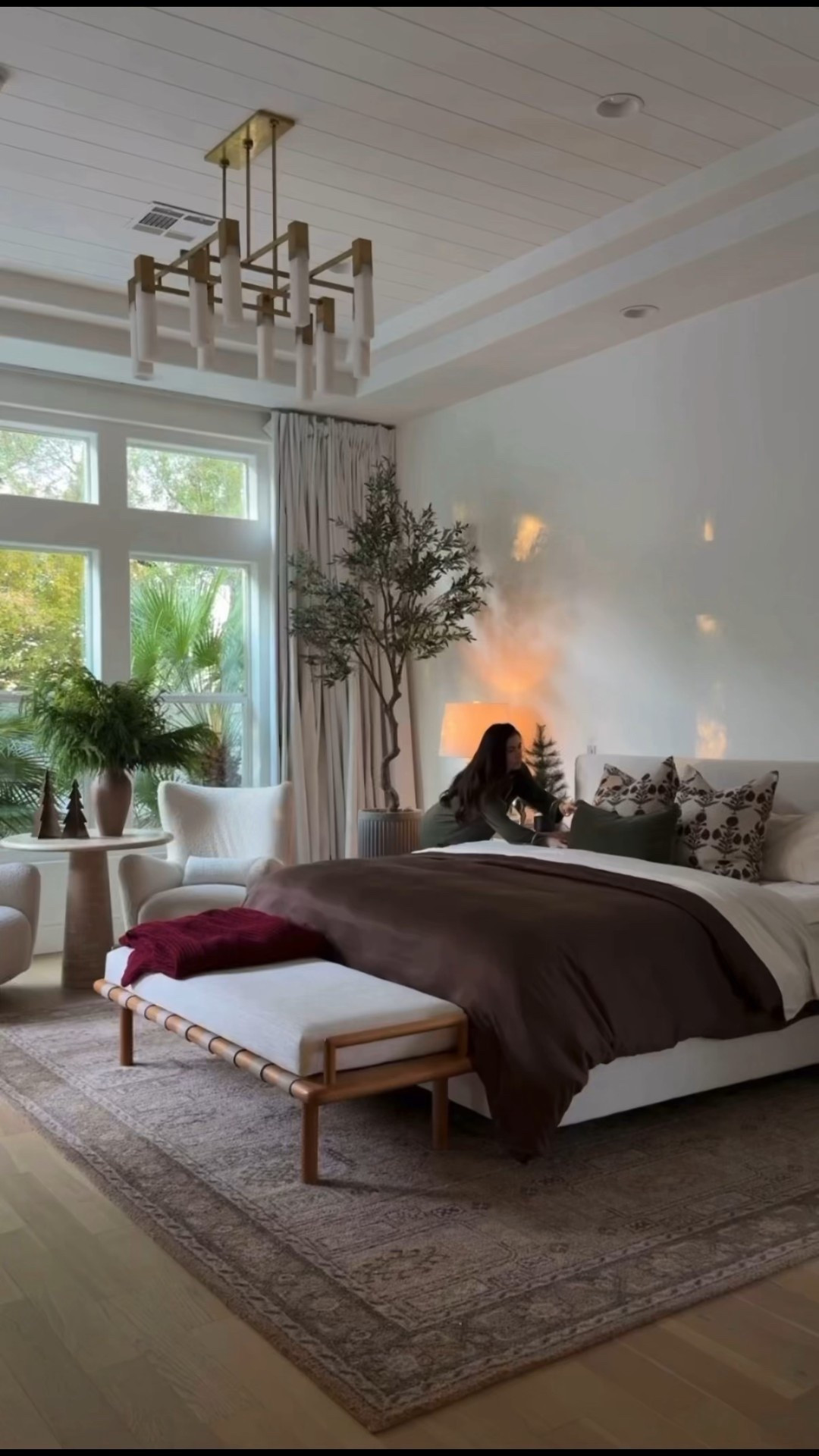 Holidays in the bedroom

#LTKSeasonal #LTKHoliday #LTKHome