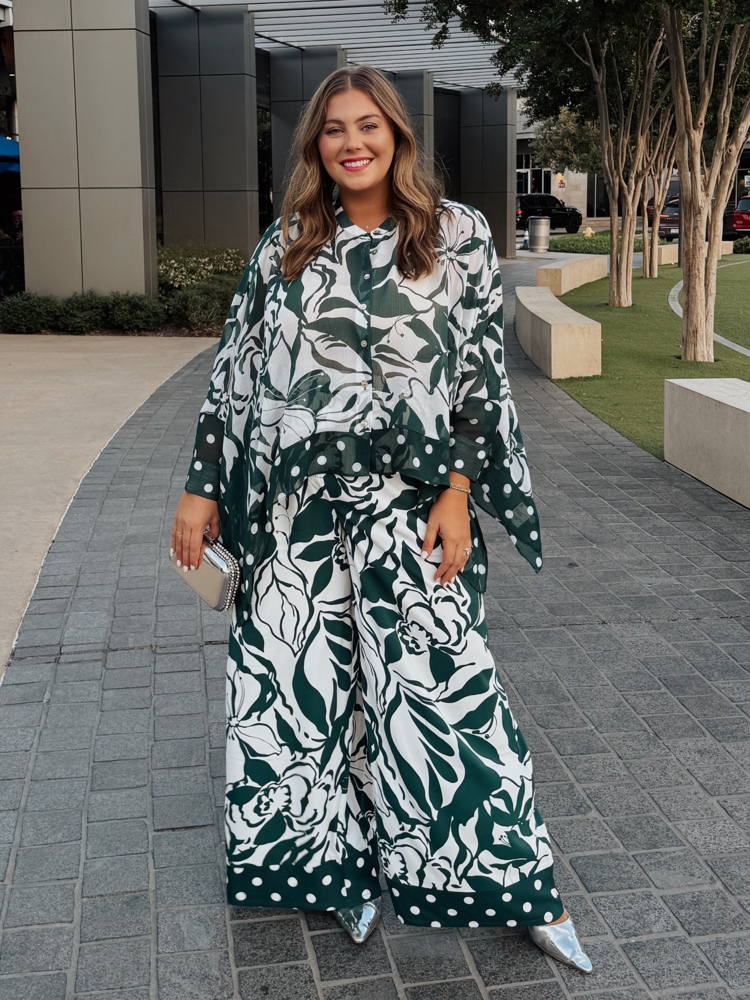 Fall outfit / dinner outfit - wearing size XXL in both top & bottoms. Use CARALYN20 at Shapermint sitewide. 

#LTKSeasonal #LTKParties #LTKPlusSize