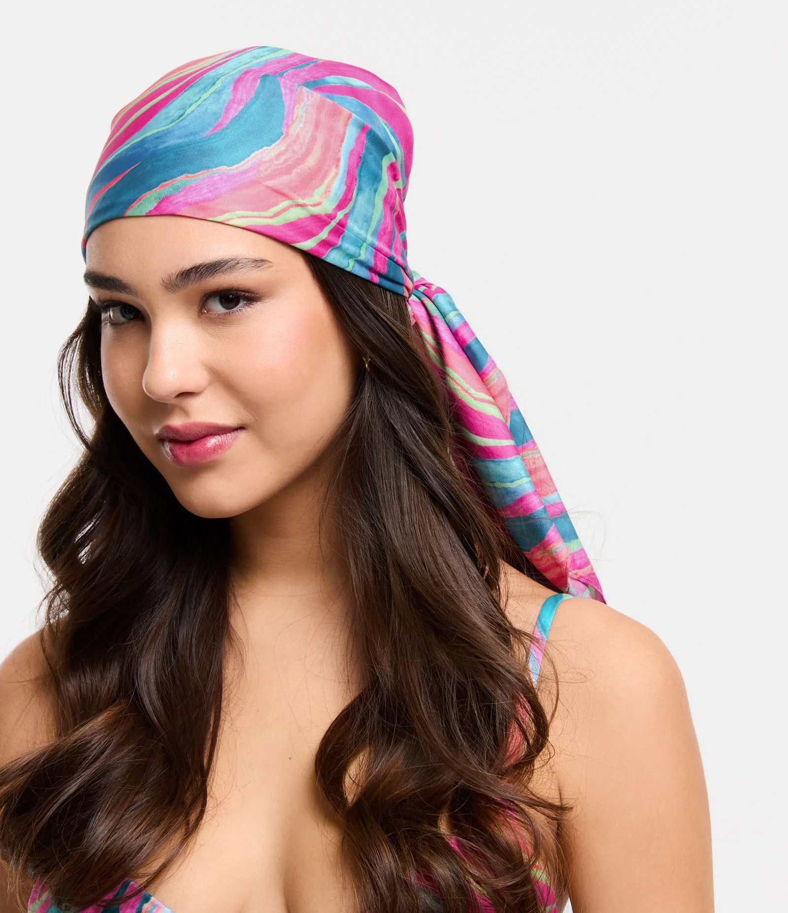 Lenço Acetinado com Estampa de Ondas Multicores | Renner (BR)