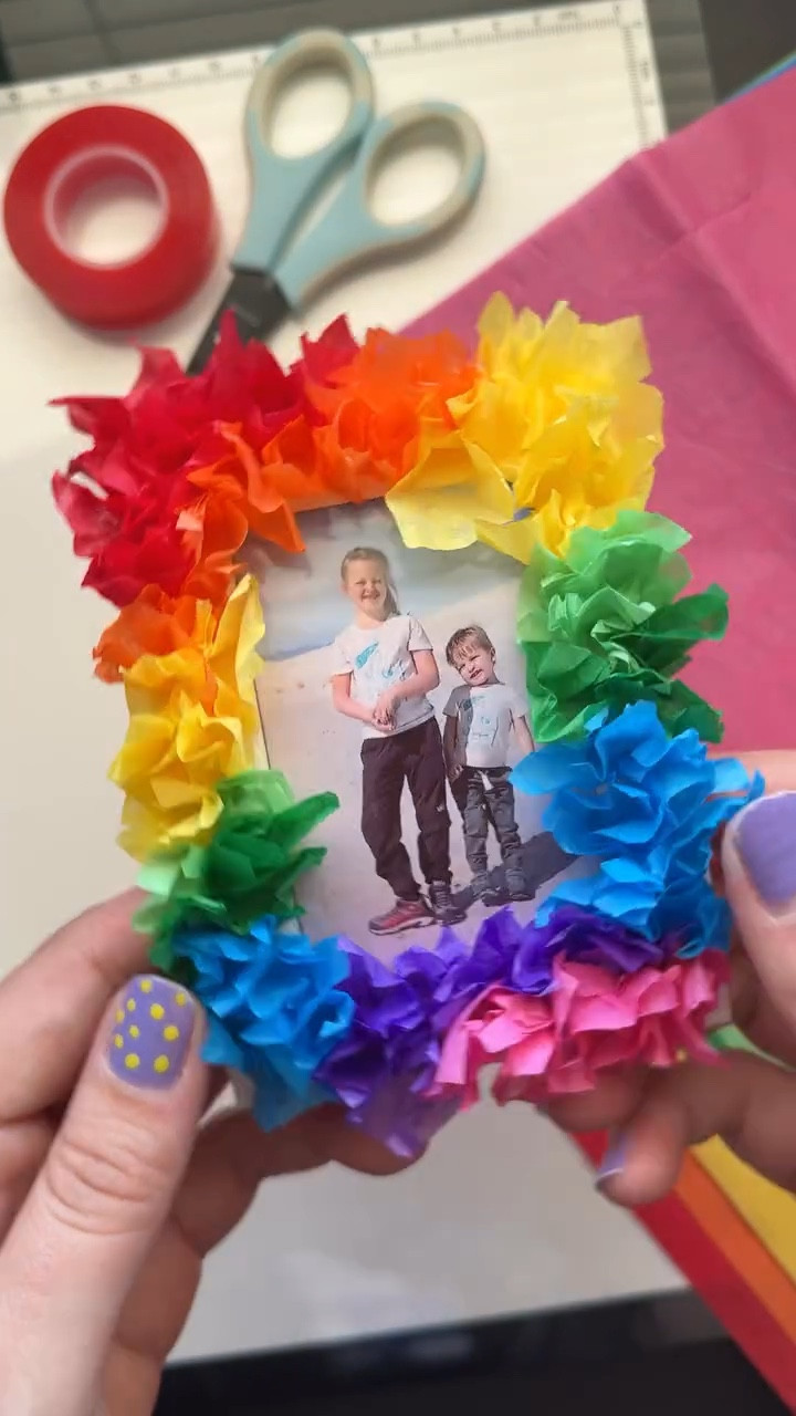 Nostalgic craft time 🌈📷

Please tell me this wasn’t just a craft we did back in Kansas in elementary school. You did this too, right?

When I opened my Craft Month box from @papersource, @shopcanvas.co and @hpsprocket (which you can still go enter to win by the way), my mind was flooded with crafting ideas, but the tissue paper immediately made me think of those crafts were you used your pencil eraser to squish up squares and stick them on paper to make a picture.

I took that idea and gave it a photo frame twist. I will say, my happiest surprise about this whole thing was how easy it is with glue tape. I vividly remember this craft being very messy: gobs of glue, the paper sliding around, the tissue ripping. None of that with easy-to-roll-on glue tape. 😅 I bet all of our elementary teachers wish they could go back in time and take modern adhesives with them. 

So, if you’re looking for an easy, kid-friendly craft to celebrate the first weekend of spring, give it a try!

Supplies:
- @papersource tissue paper 
- @hpsprocket printer
- adhesive tape
- scissors
- pencil

All filmed with the help of my @shopcanvas.co lamp.

#nationalcraftmonth #papersourcecreativecollective #tissuepapercraft #diyphotoframe
