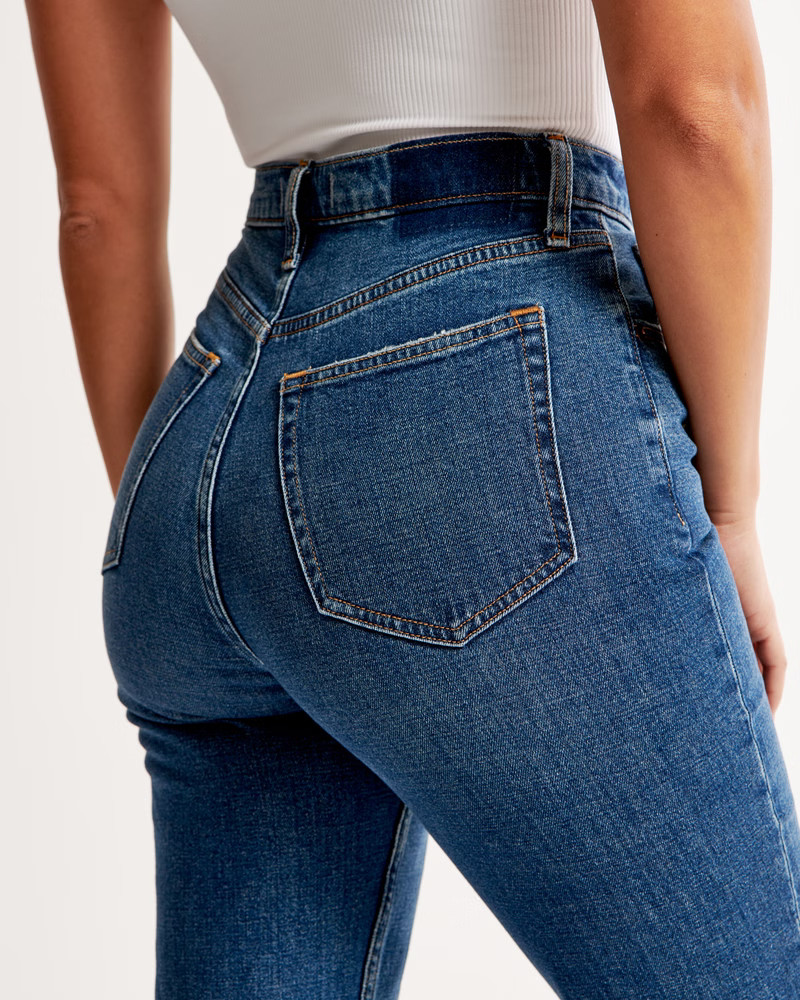 Curve Love Ultra High Rise Ankle Straight Jean | Abercrombie & Fitch (US)