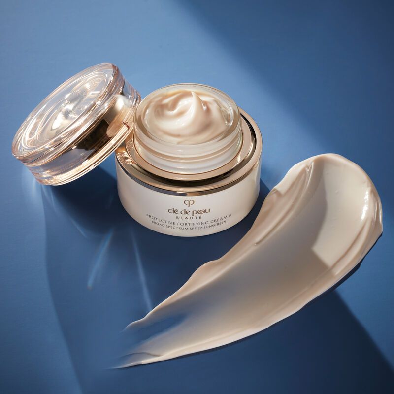 Protective Fortifying Cream SPF 22 | Cle De Peau Beaute