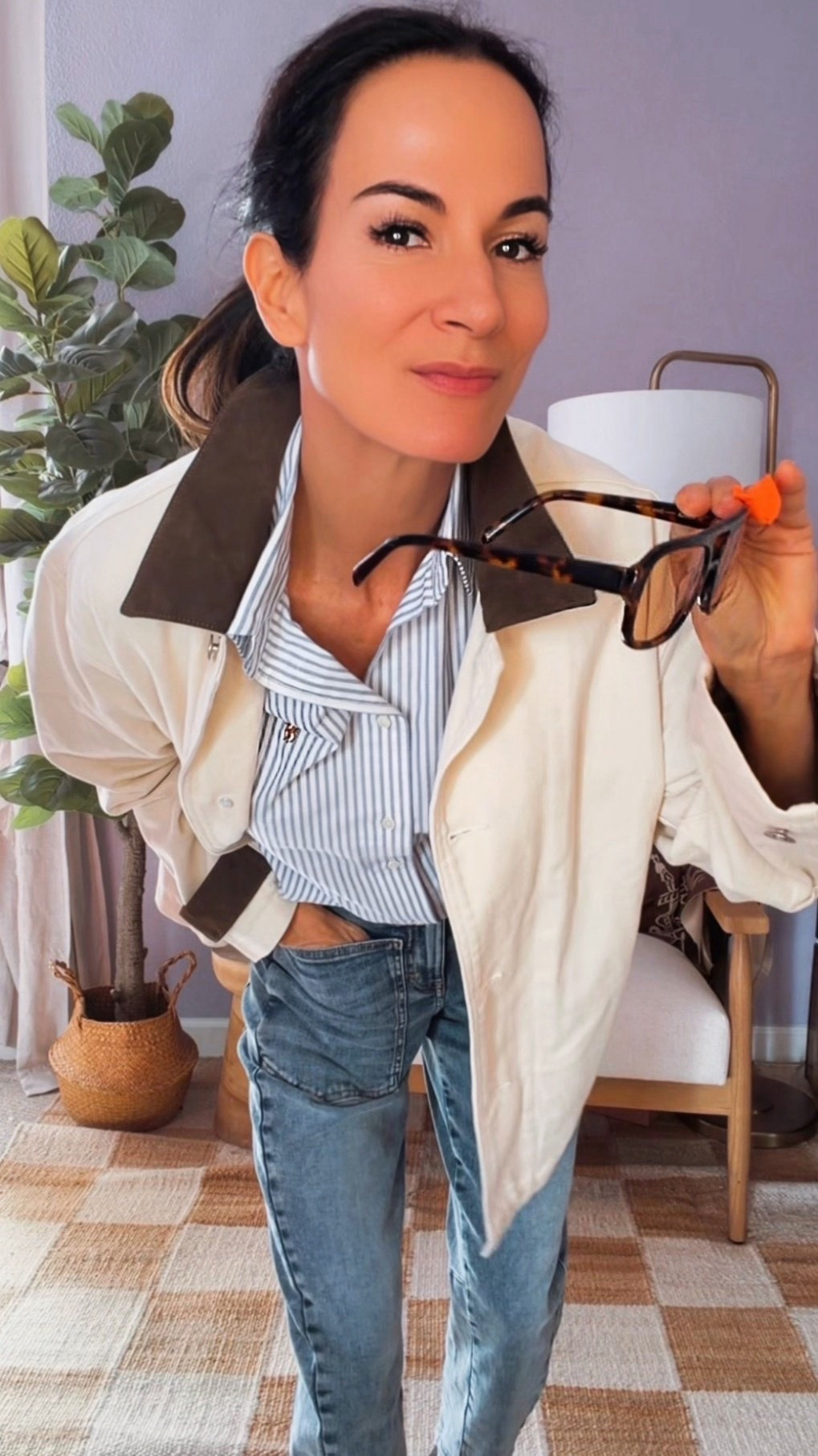 Effortless looks better than trying too hard.


#EverydayStyle
#EffortlessChic
#ModernWomen
#NicoleColeeStyle 
#OOTDDetails 



#LTKdayinmylife #LTKootd #LTKgrwm