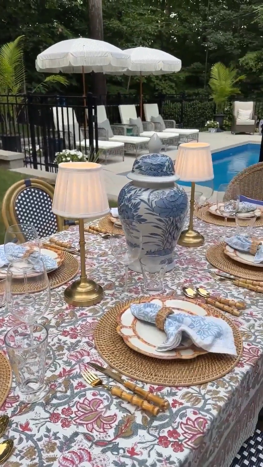 Simple, chic, layered outdoor tablescape! Perfect for hosting! 

Hosting outdoor, summer patio, summer patio hosting, outdoor entertaining, summer finds

#LTKSeasonal #LTKHome