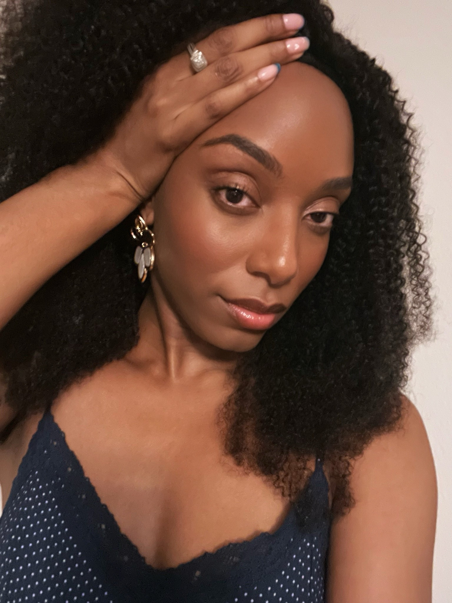 soft glam full face makeup for a night out 

makeup, glam, soft makeup, brows, brow pomade, mascara

#LTKgrwm #LTKootd #LTKBeauty
