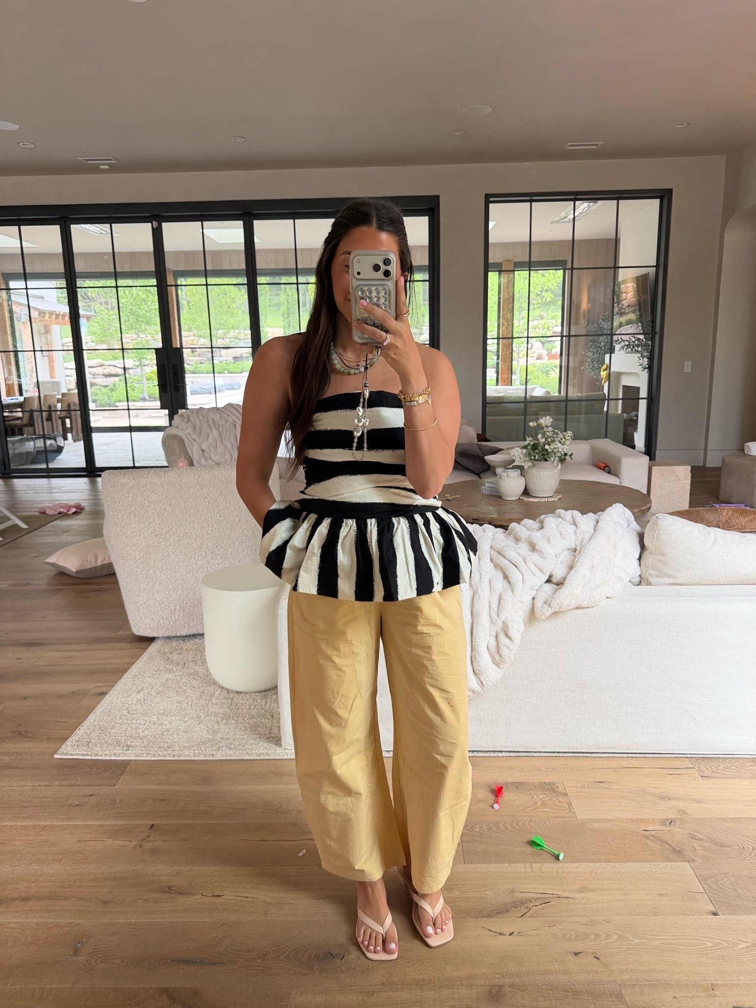 Outfit from the Alex Warren concert ⭐️

Dressupbuttercup.com #dressupbuttercup #dederaad

#LTKdayinmylife #LTKootd #LTKmomlife