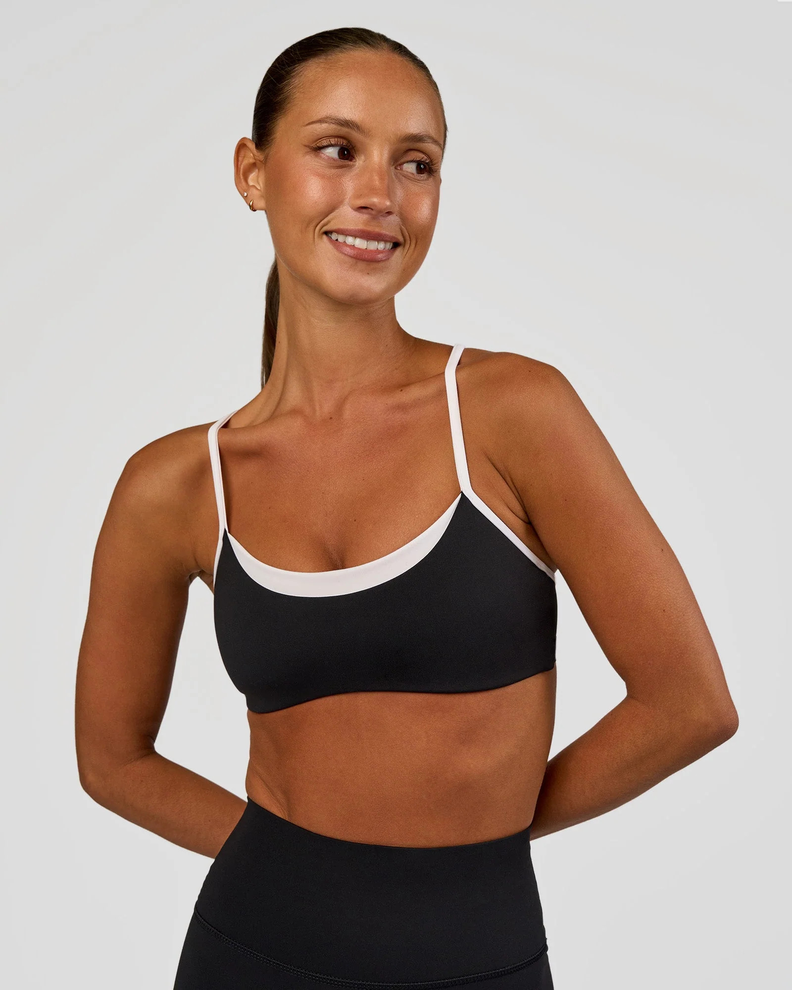 Tempo Sports Bra - Black-White | LSKD | LSKD