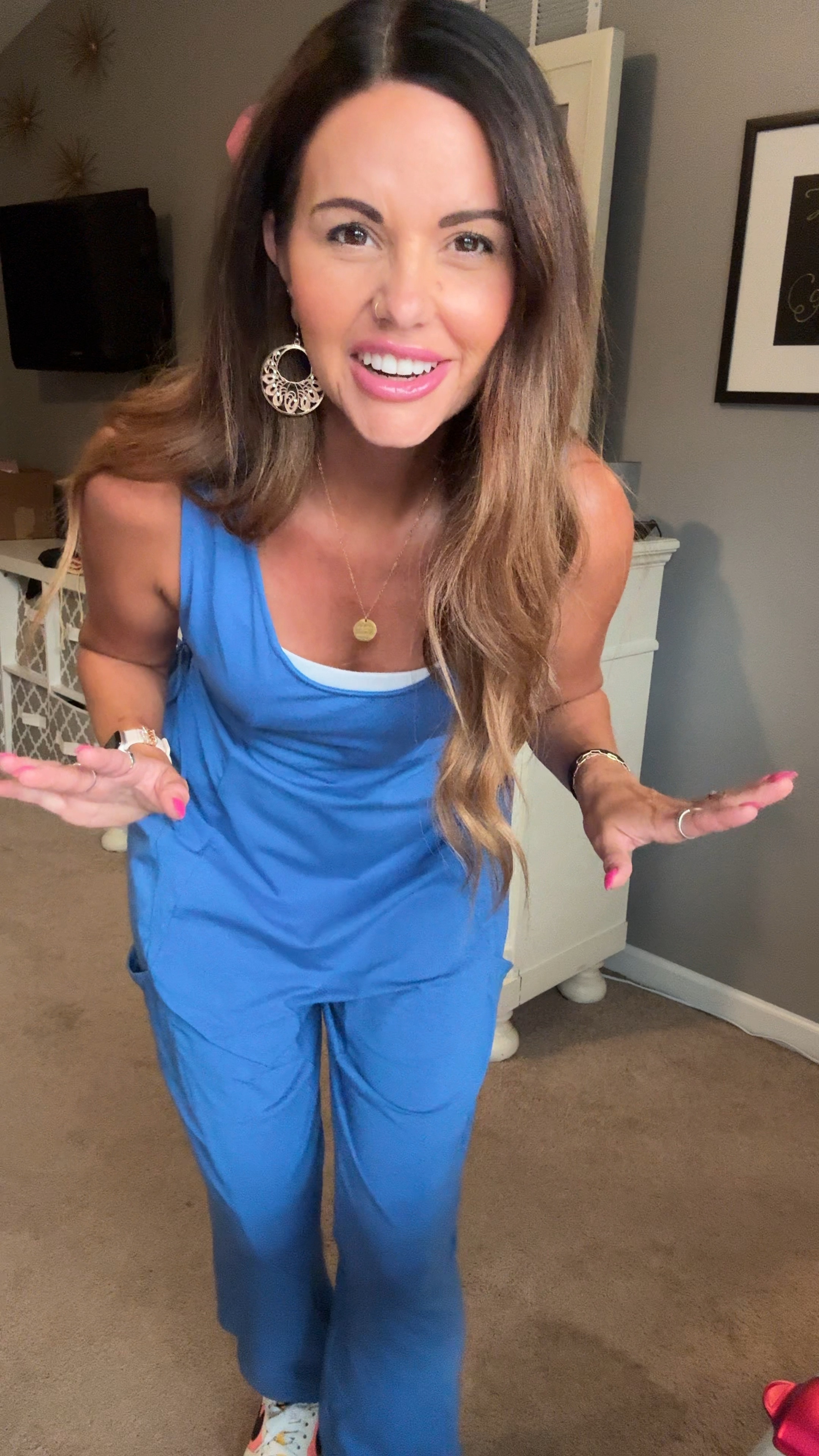 Loving this Anrabess jumper—it's incredibly soft and perfect for running errands! 💕 I'm in a size small, so if you're between sizes, definitely size down for the best fit.

#LTKVideo #LTKActive #LTKTravel