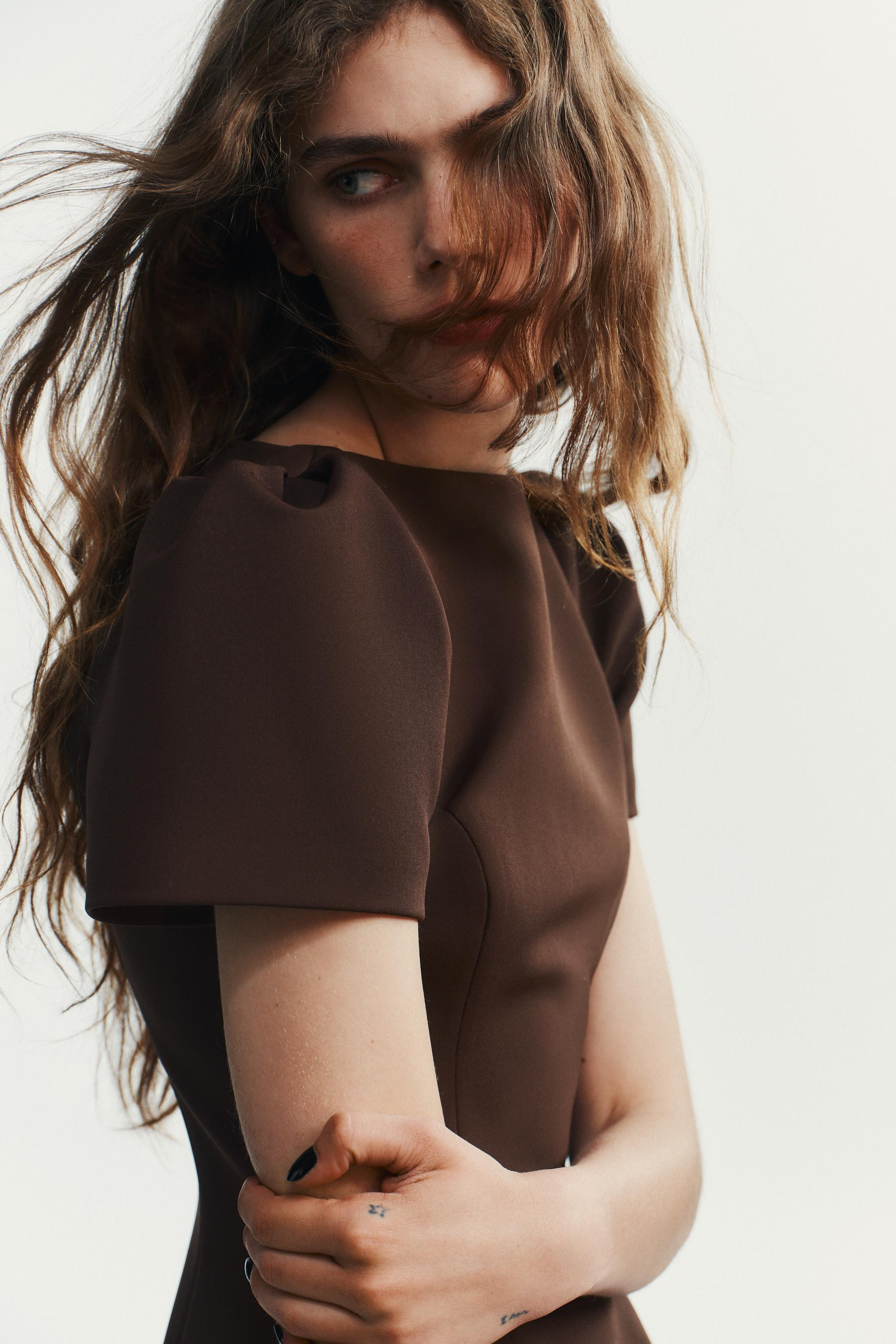 SHORT DRESS WITH PLEATS AND POCKETS | Zara UK