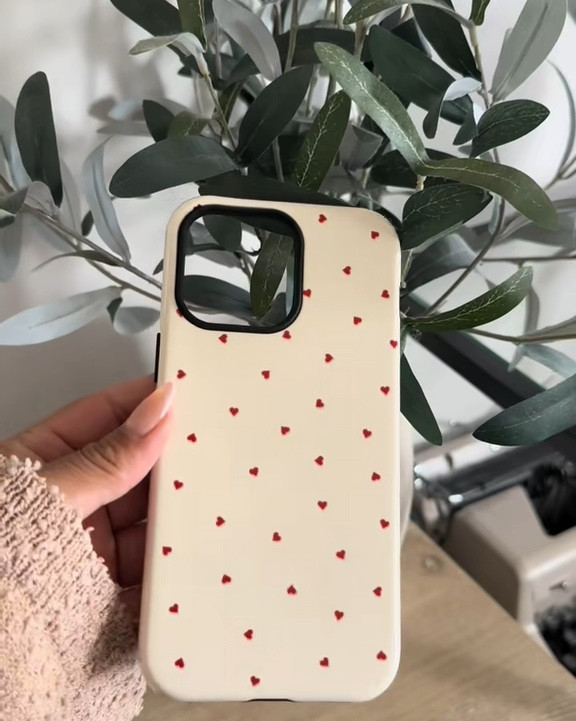 Tiny Hearts Case

#LTKFindsUnder100 #LTKSeasonal #LTKMostLoved