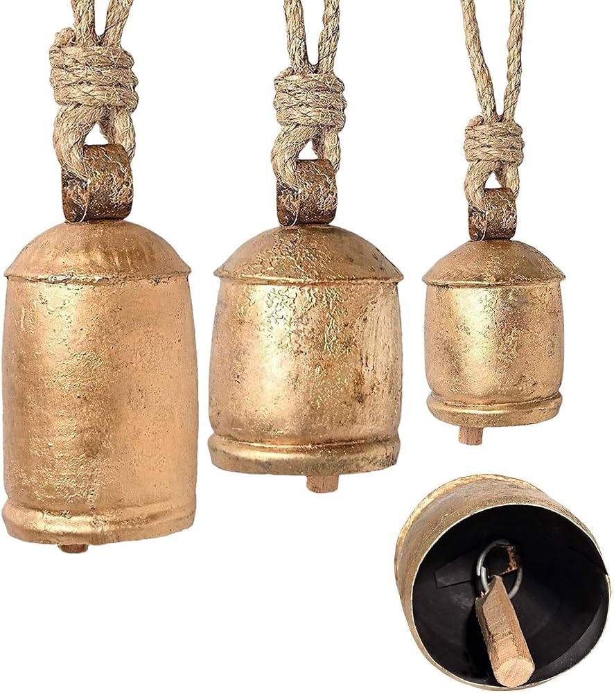 Vintage Christmas Cow Bells, Set of 3 Giant Harmony Cow Bells, Christmas Cow Bells Hanging Orname... | Amazon (CA)