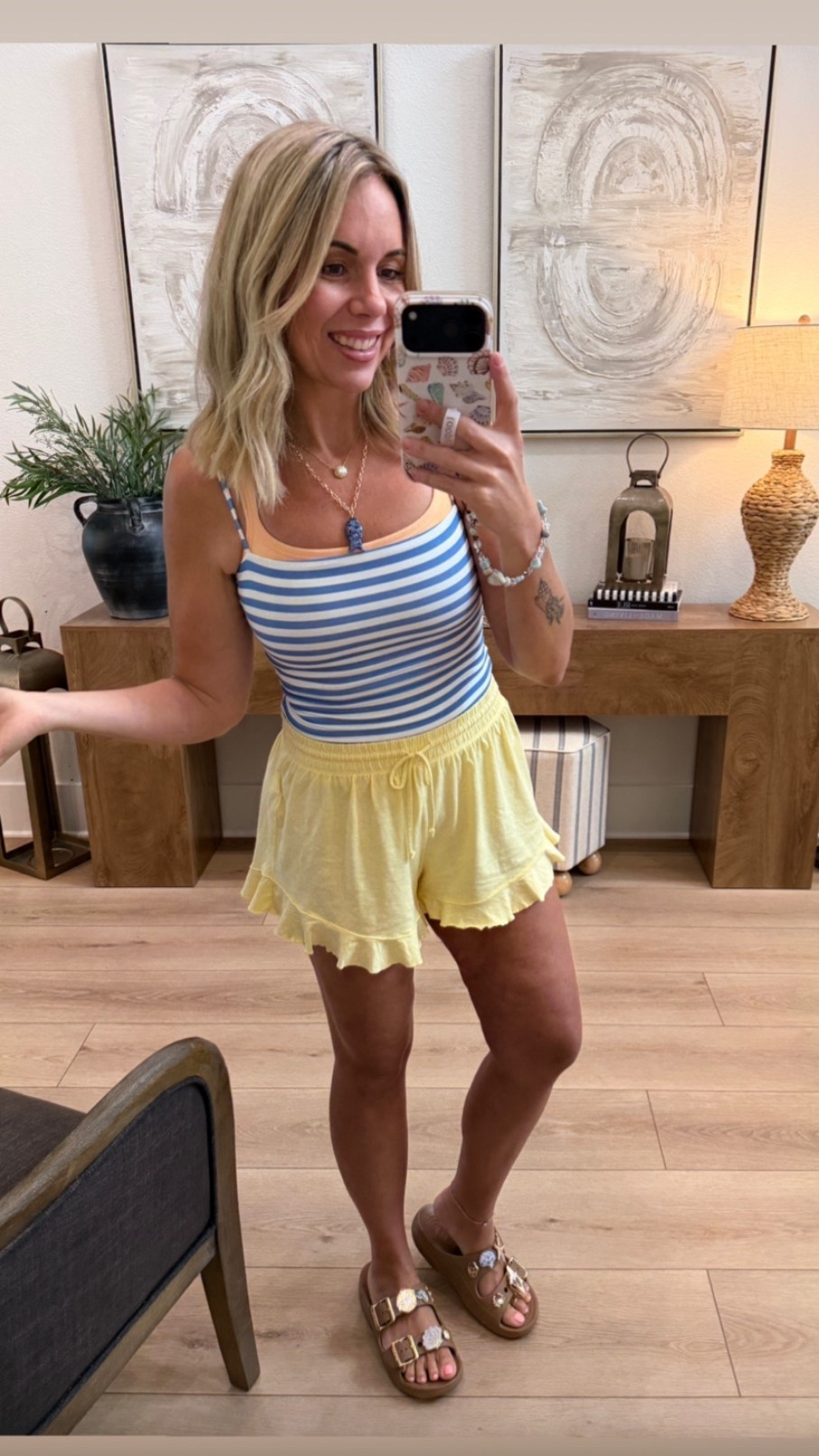 MAJOR CLEARANCE ALERT @Aerie Wearing my true size small in the ruffle shorts from @Aerie sized up in the tank from Amazon.

#LTKootd #LTKActive