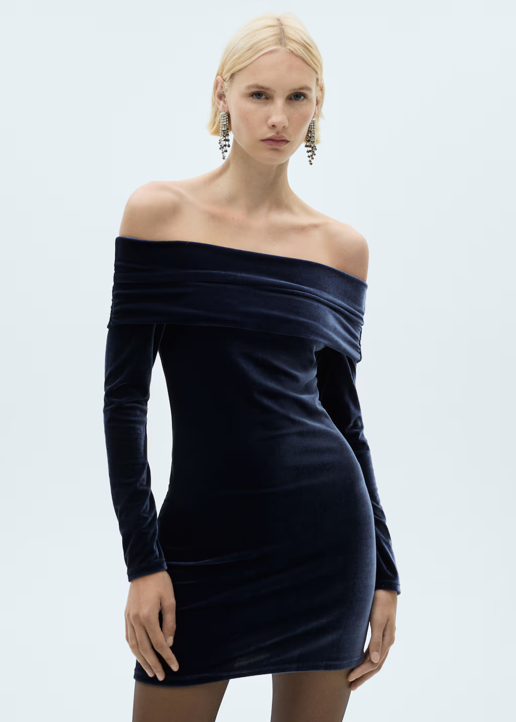 Off-the-shoulder velvet dress - Women | MANGO United Kingdom | MANGO (UK)