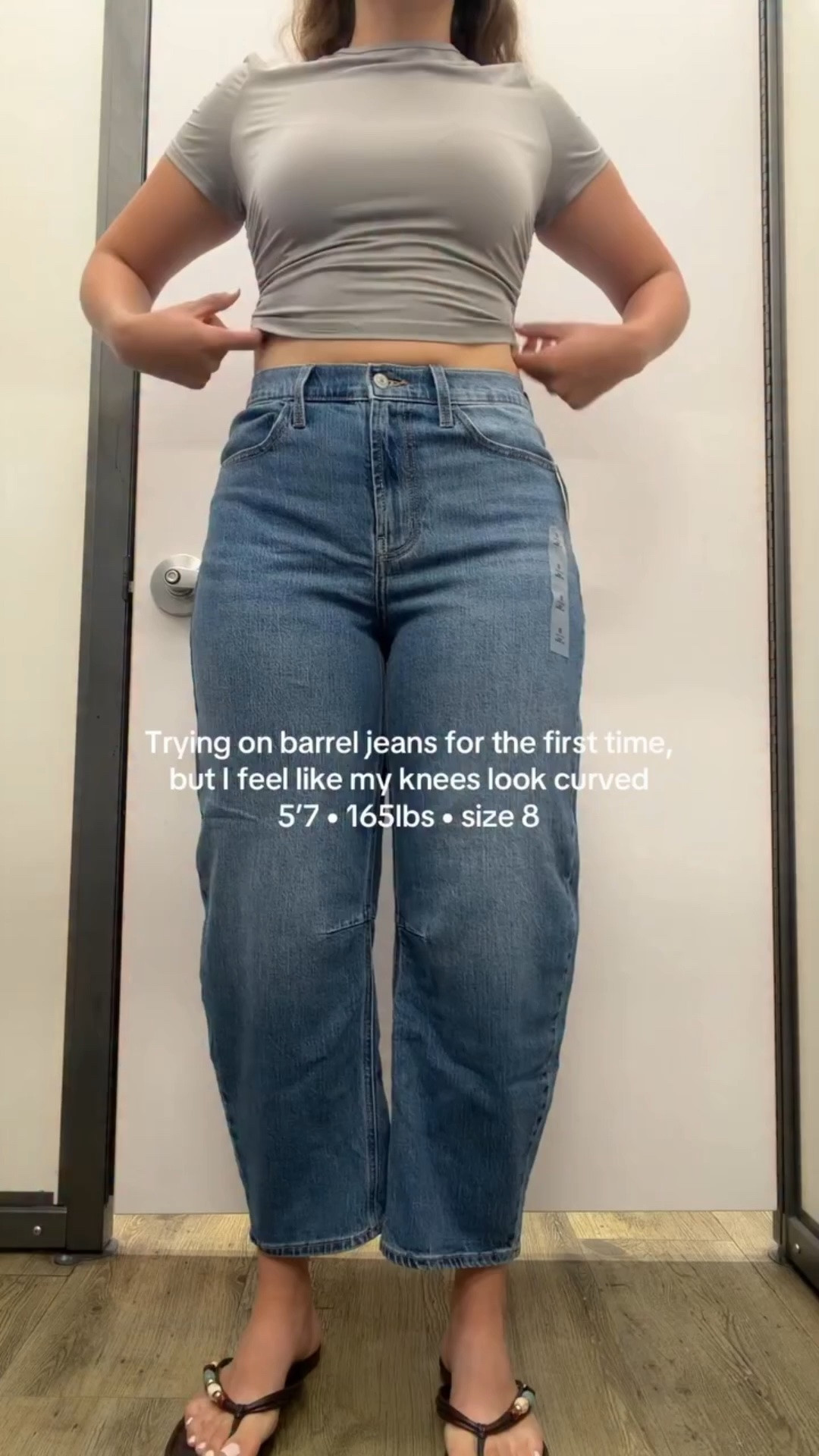 Wait for it🤣🧡 they make the booty look nice, but reminds me of Yosemite Sam from Looney Tunes😅 what do you think about barrel jeans?👖#oldnavycreator @oldnavy