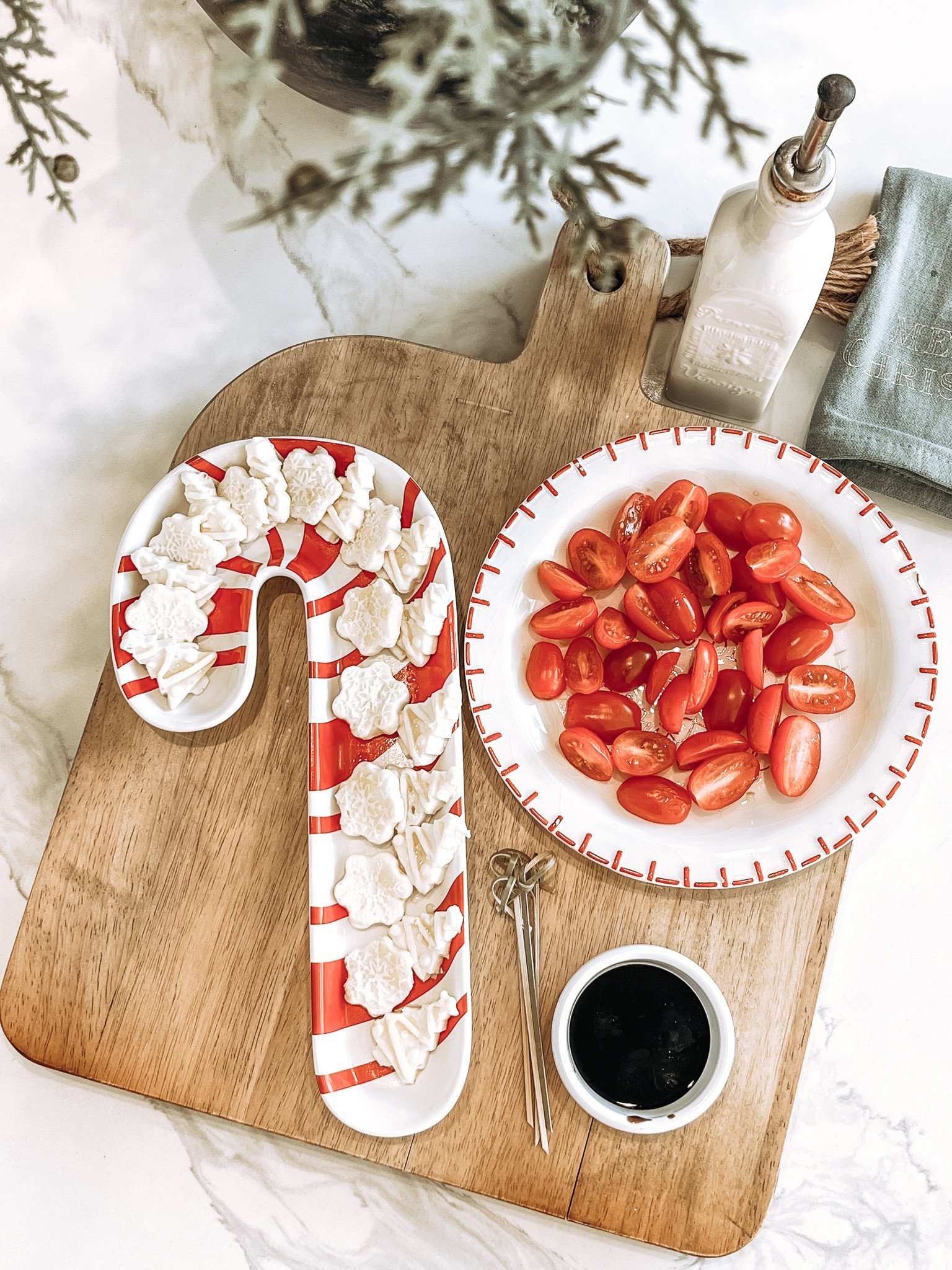 Christmas caprese salad 

#LTKSeasonal #LTKHoliday #LTKhome