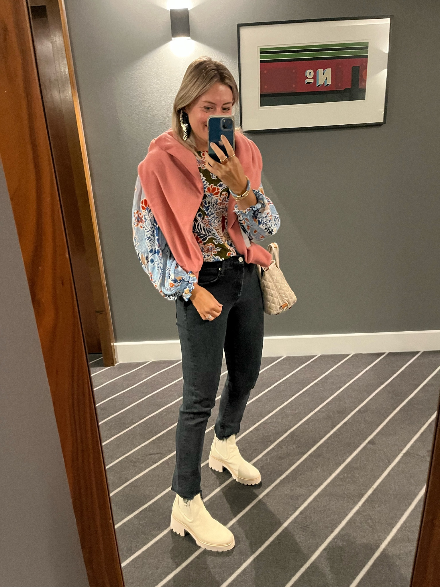 Todays look for my last day exploring London!  

#LTKSeasonal #LTKtravel #LTKstyletip