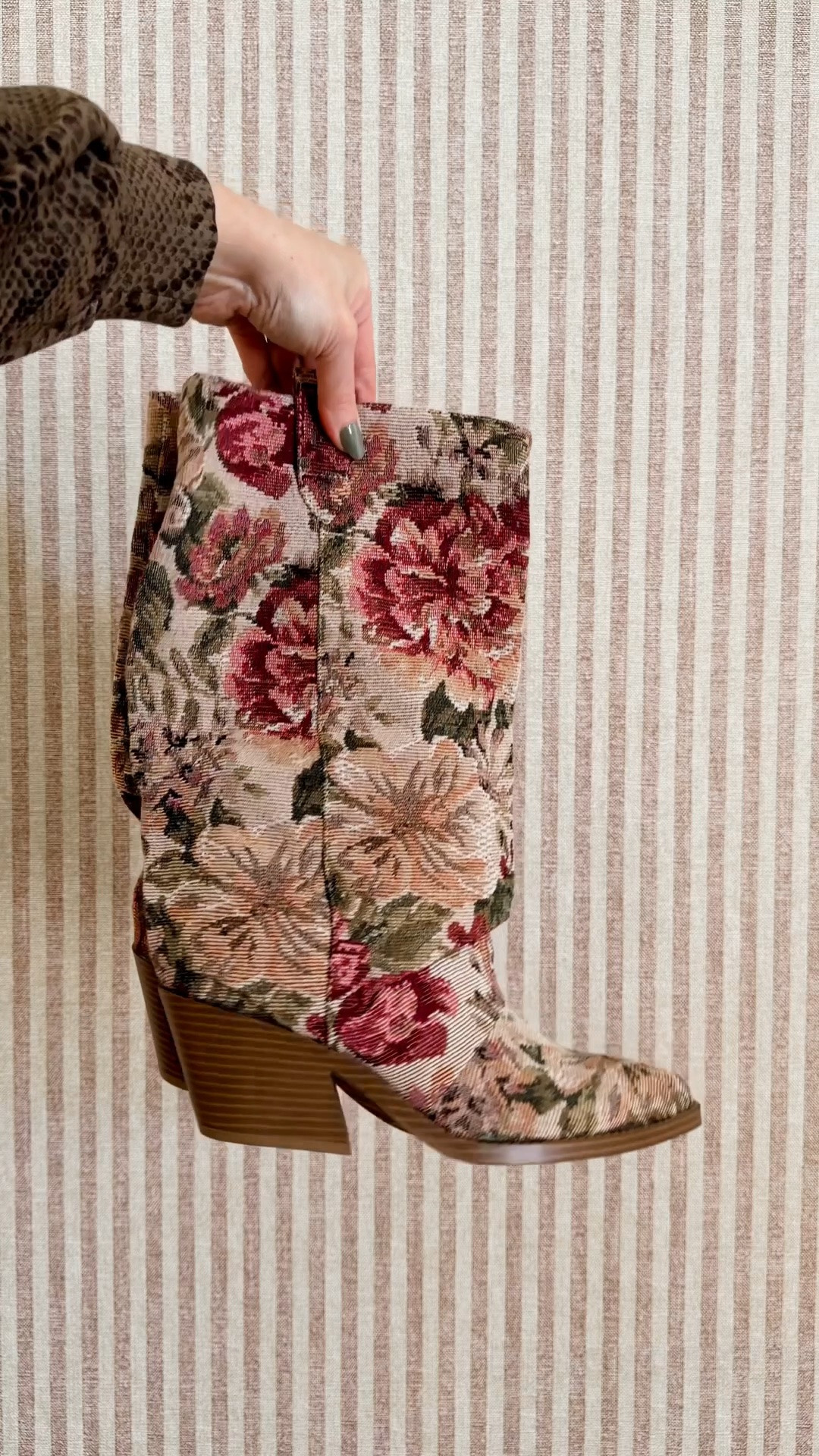 Probably the cutest boots I’ve ever seen! They are true to size @macys