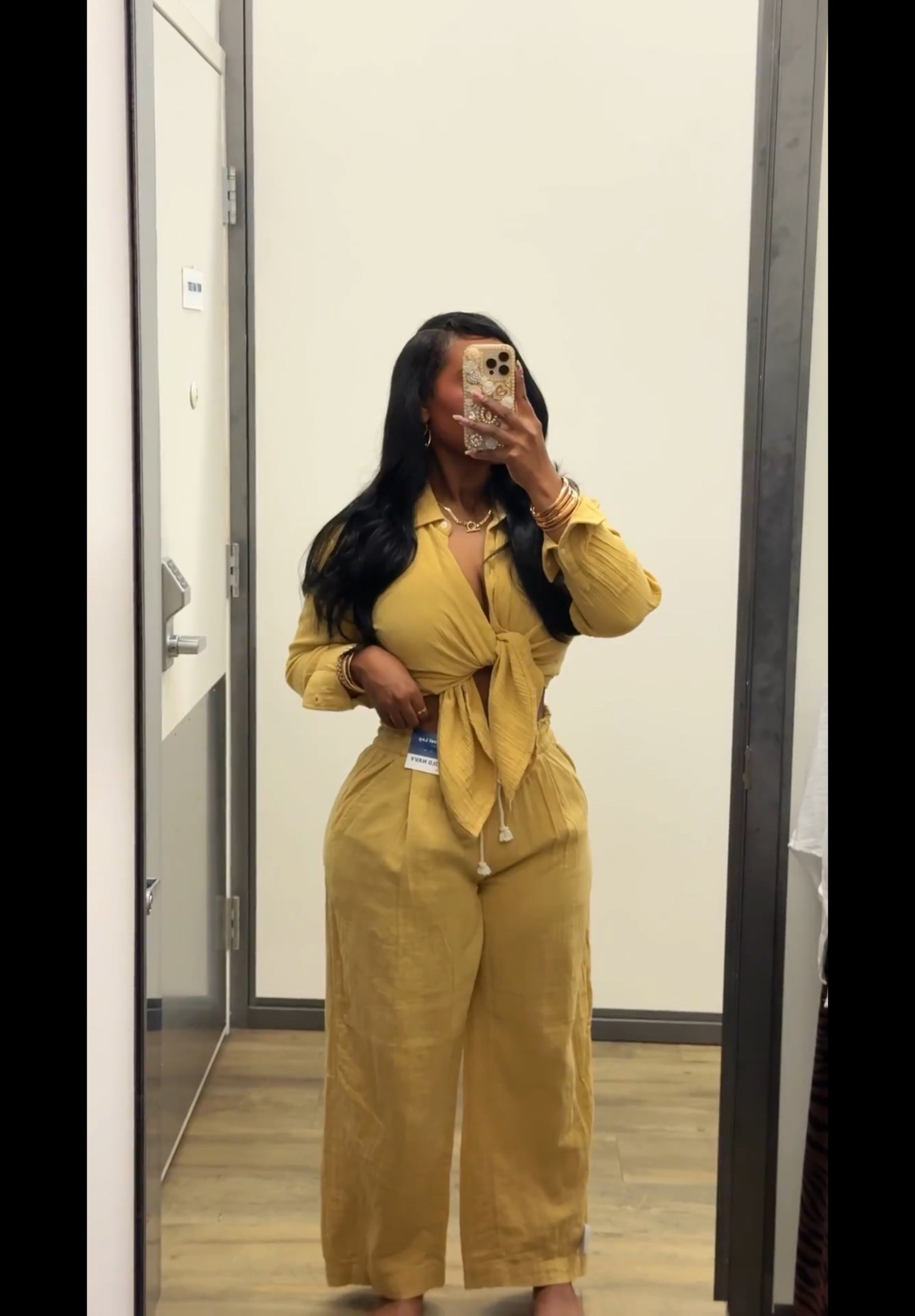 Spring outfits loadinggg ☀️🌴 and this set is coming with me everywhere. Wearing a size Medium

This gauze set is SO good, lightweight, breathable, and one of those outfits you can style a million ways. I tied mine up for a more styled look, but you can wear it loose for that easy, relaxed vibe too

Comes in multiple colors + fits (regular, tall, petite) and sizes XS–4X so it’s super inclusive

Perfect for:
vacation outfits ✈️
spring break looks 🌴
brunch days ☕️
summer trips + girls trips 💃🏽

Style it with sandals, heels, or sneakers and you’re good to go

#springoutfits #vacationoutfits #resortwear #gauzeset #springstyle #summerstyle #outfitideas #traveloutfits #neutralstyle #effortlessstyle


#LTKTravel #LTKPetite #LTKSeasonal