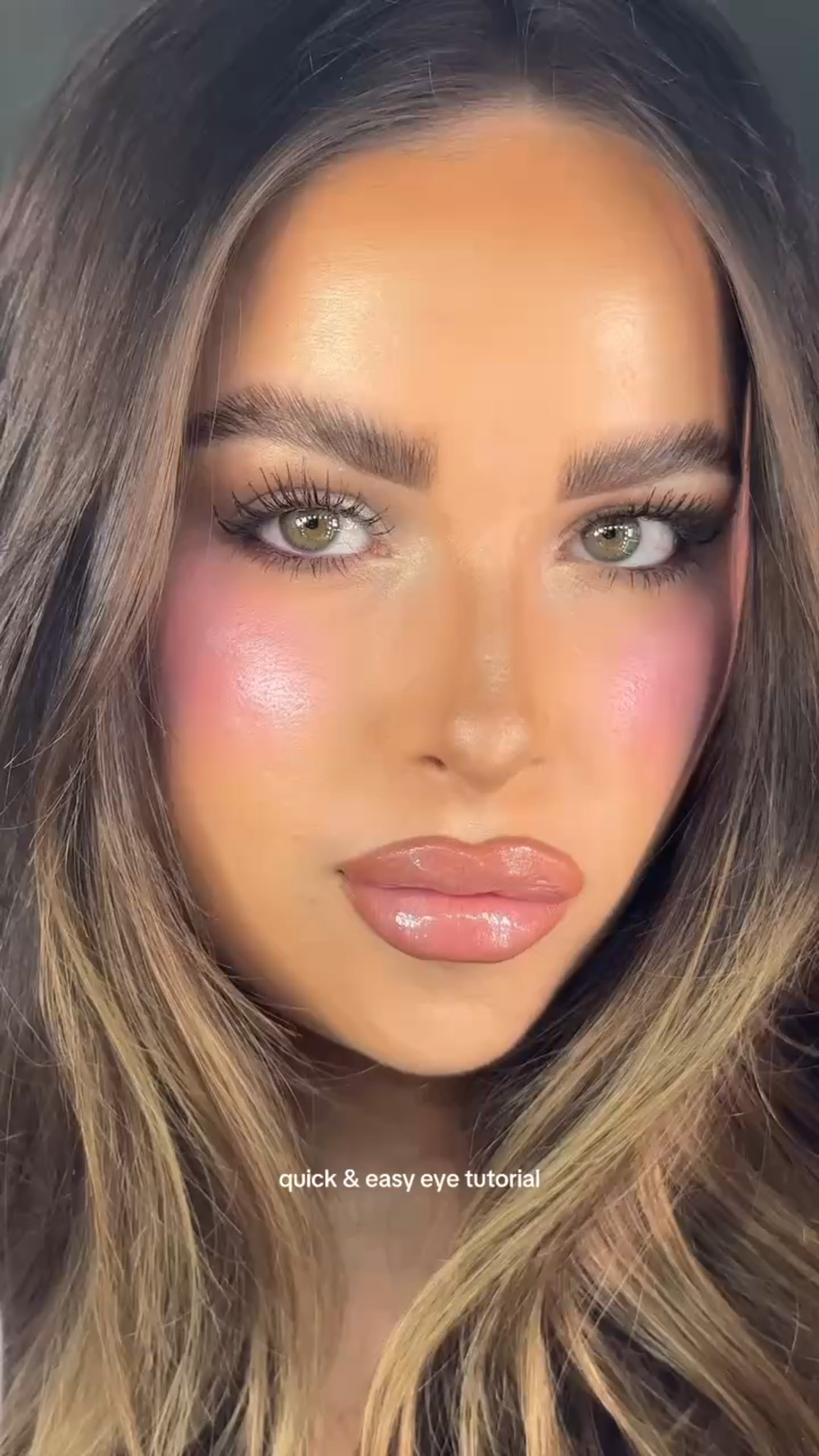 the easiest eye tutorial ever 🤭 @makeupbymario master mattes neutral eyeshadow palette using shades: mn7, mn8, and mn9 + @Dior backstage glow palette in 001 + @Palladio Beauty eyeliner in shade eggplant + @Clarins USA supra volume mascara #eyemakeuptutorial #makeuptutorial #eyeshadowtutorial #glowymakeup #makeupinspo 