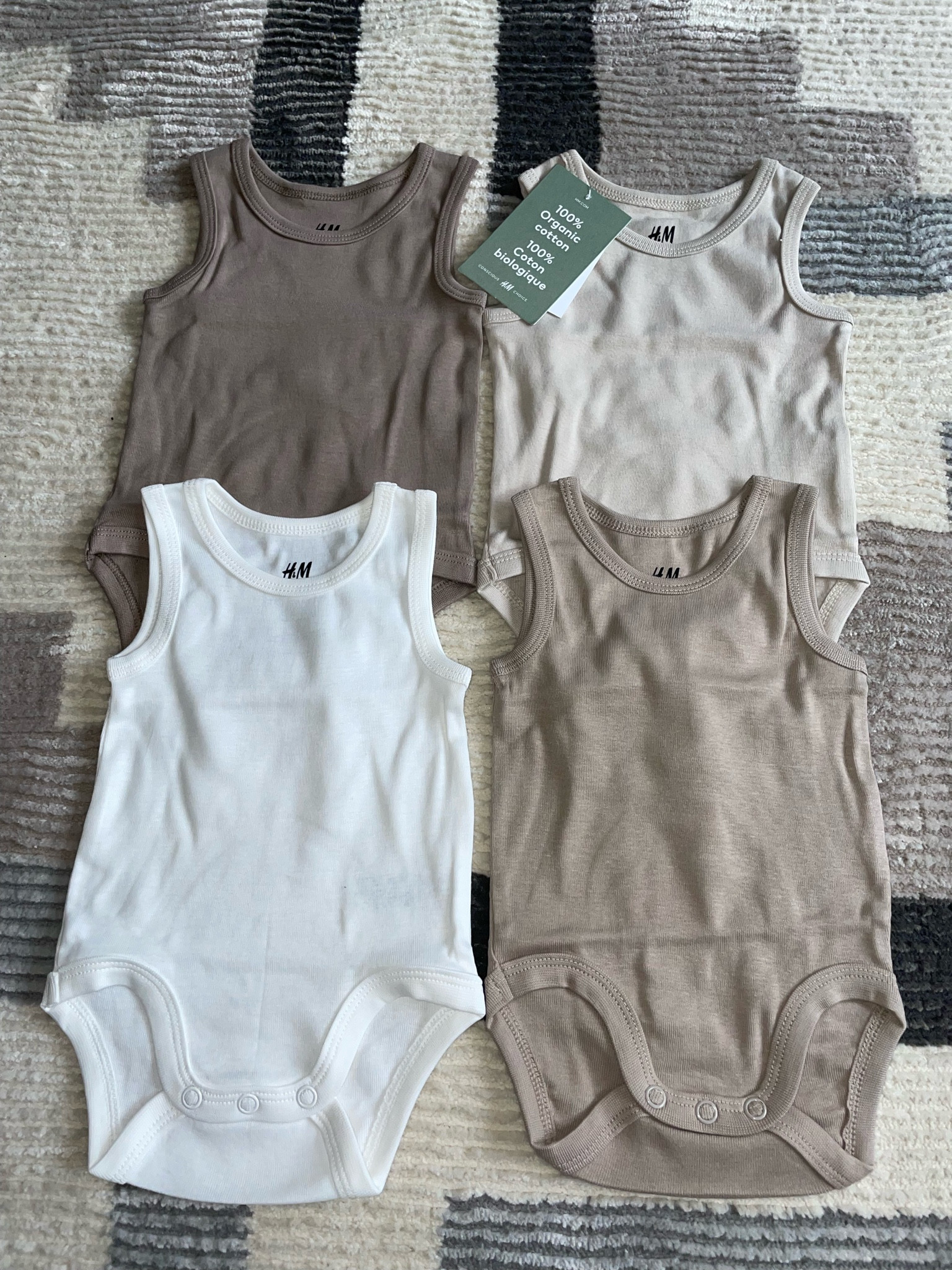 Neutrals 

#LTKbump #LTKbaby #LTKfamily