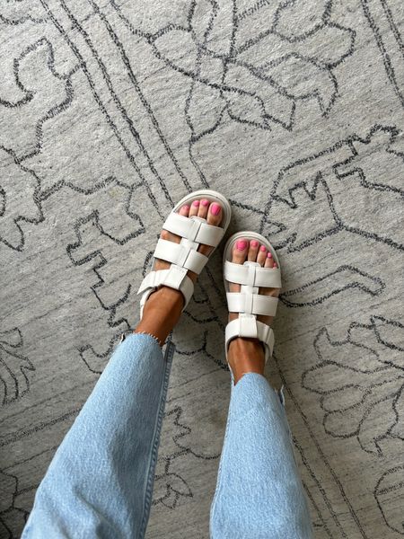 the cutest, most comfy white sandals for the summer! 😍 love how supportive and on trend these are! 🤍 run tts

#LTKShoeCrush #LTKStyleTip