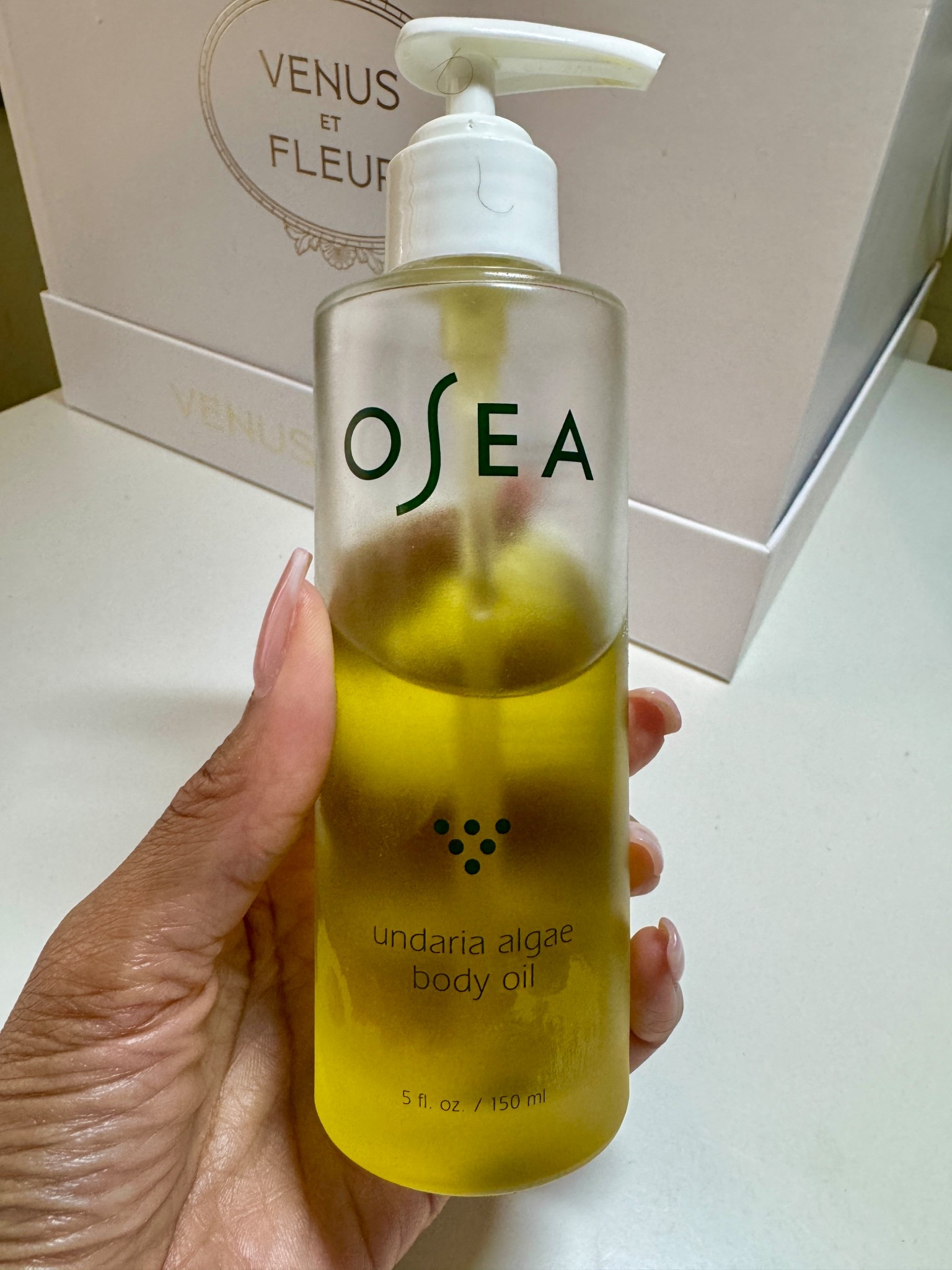 OBSESSED!!!! Definitely investing in the large sized bottle next time! #osea #OSEAbodyoil