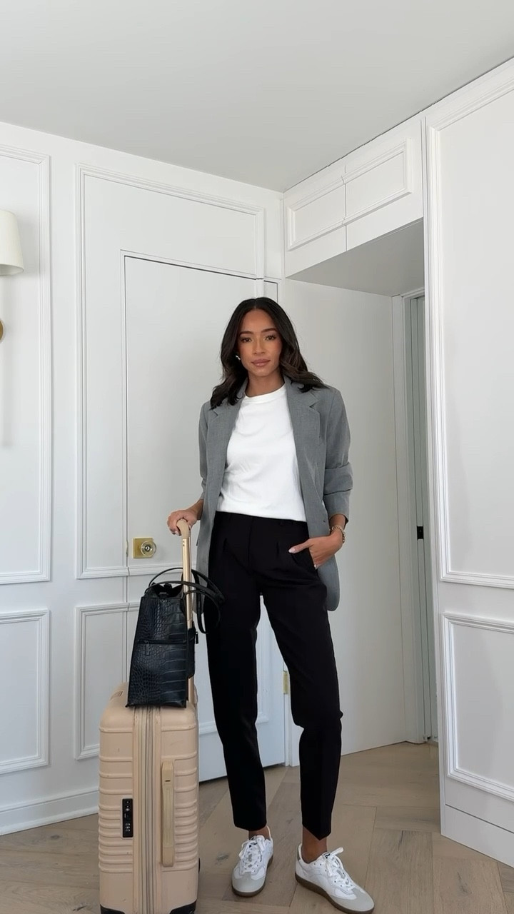 Work conference outfit ideas 🤍


spring outfits, spring work outfits, spring fashion, spring style, business casual, workwear, office outfit, office fashion, work style 

#LTKSeasonal #LTKWorkwear