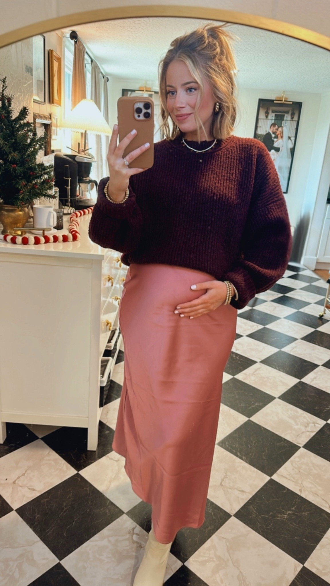 ⭐️🎄🤍

#LTKmomlife #LTKHoliday #LTKBump