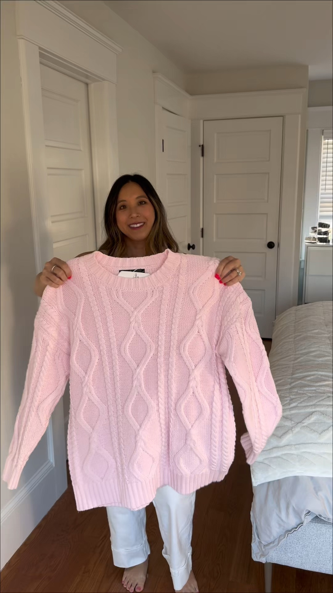 Light pink cable knit sweater 💕🌷

Paired it with white wide leg denim and tan accessories for a elevated casual look. 💖

#pinksweater #pinkoutfit #girlyoutfit