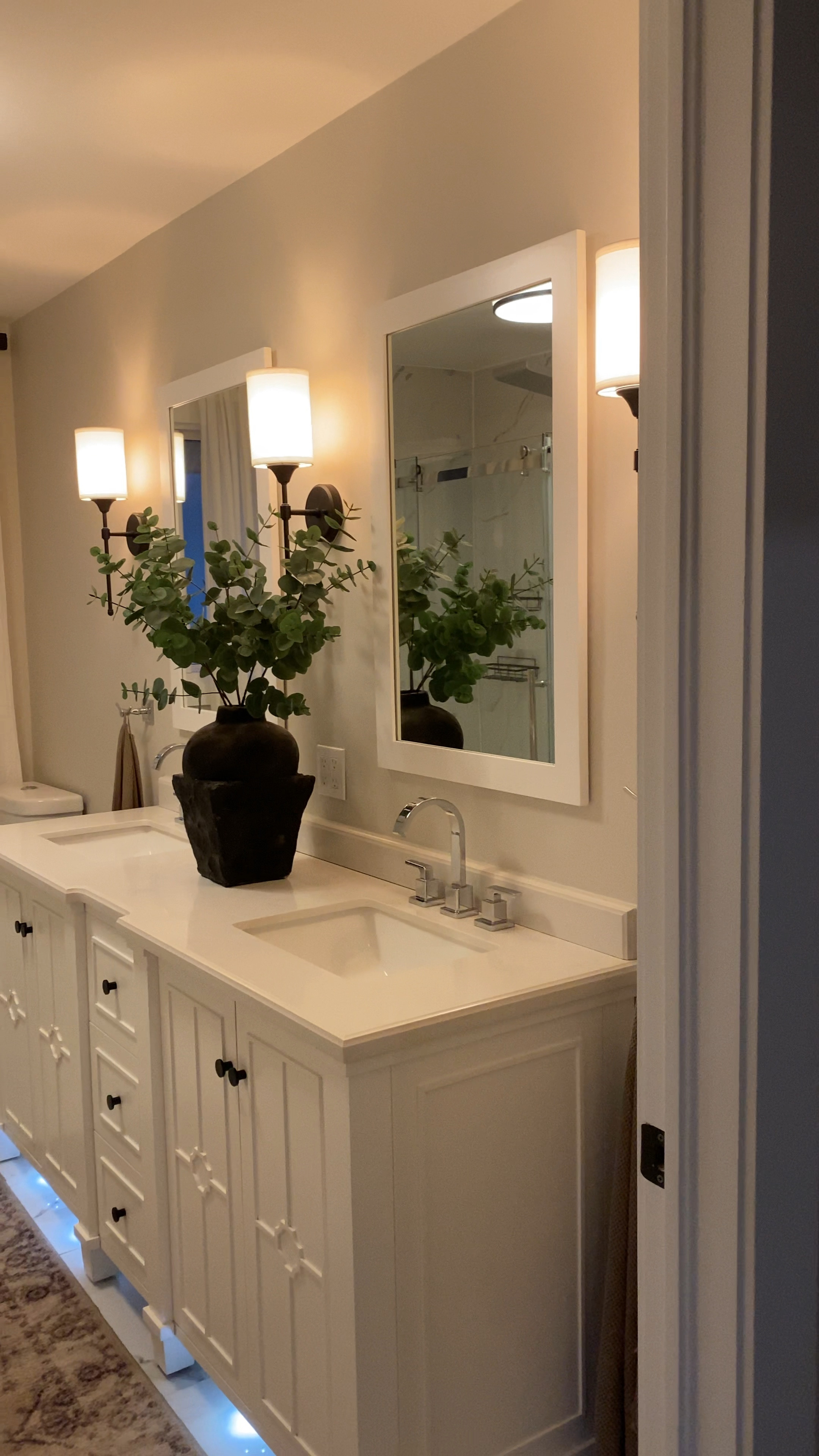 Wall sconces that I’m loving right now! 💡💡💡

Bathroom lighting, wall sconces, sconce, lighting, black lighting, shade lighting, neutral lighting, lights, accent lighting, bathrooms, bathroom inspo, white bathroom, Amazon, Amazon home, walmart, crate and barrel, west elm, cb2, crate and barrel, target 

#LTKhome #LTKunder50 #LTKstyletip