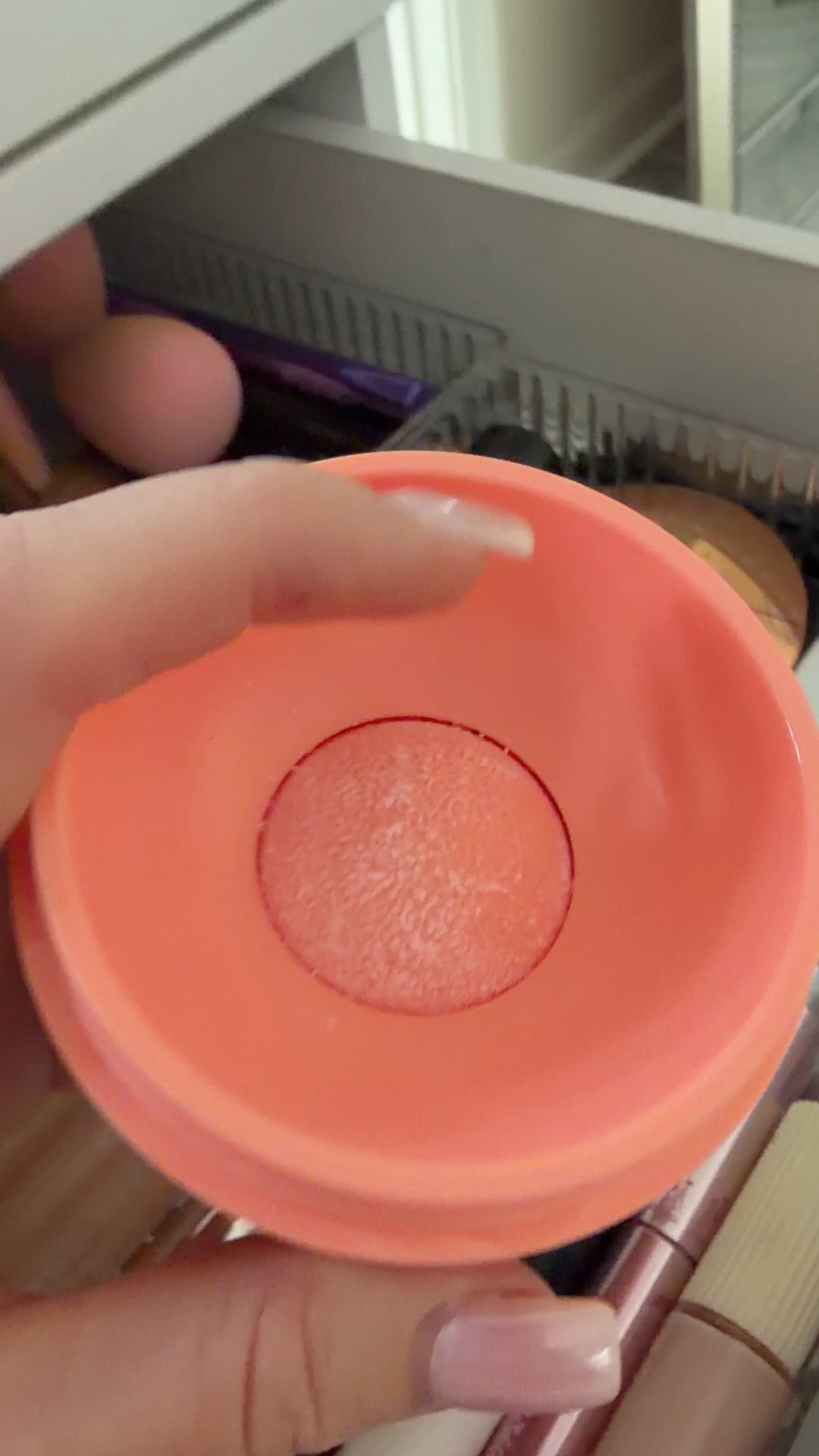 This peach scented blurring setting powder, smells like my childhood

#LTKdayinmylife #LTKgrwm #LTKstorytime